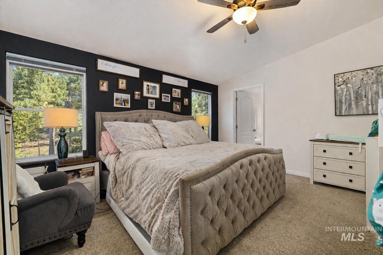 17 Mountain Meadow Rd, Idaho City, Idaho 83631, 3 Bedrooms, 2 Bathrooms, Residential For Sale, Price $475,000, 98983968