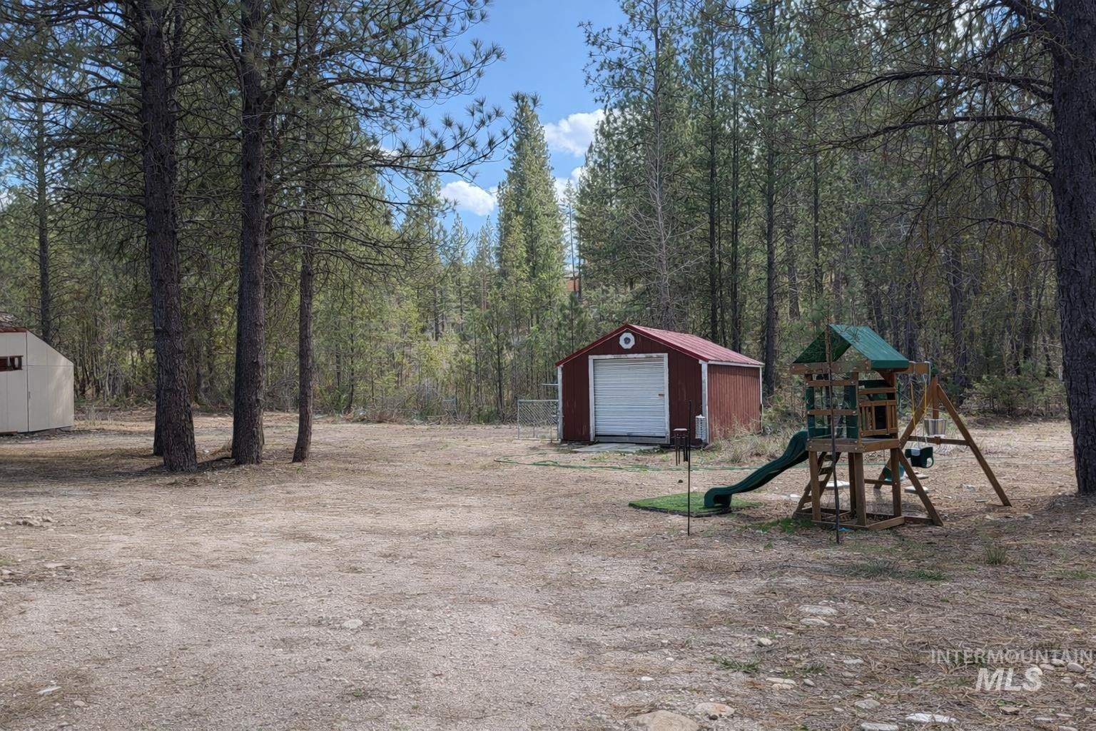 17 Mountain Meadow Rd, Idaho City, Idaho 83631, 3 Bedrooms, 2 Bathrooms, Residential For Sale, Price $475,000, 98983968