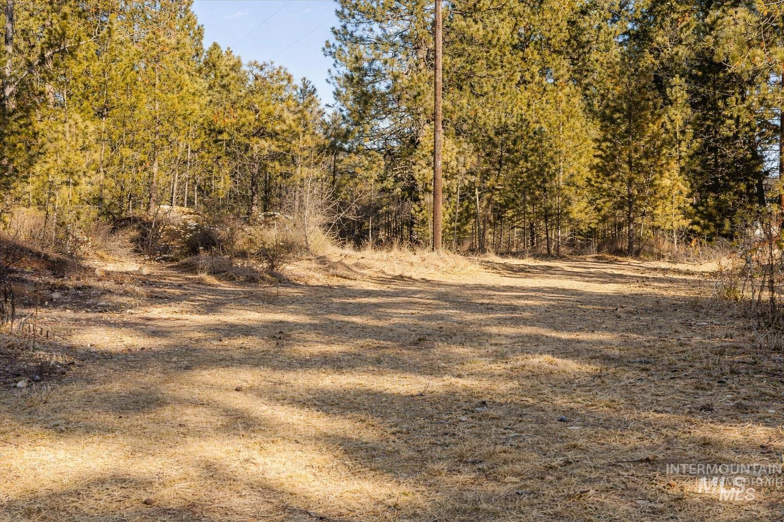 17 Mountain Meadow Rd, Idaho City, Idaho 83631, 3 Bedrooms, 2 Bathrooms, Residential For Sale, Price $475,000, 98983968