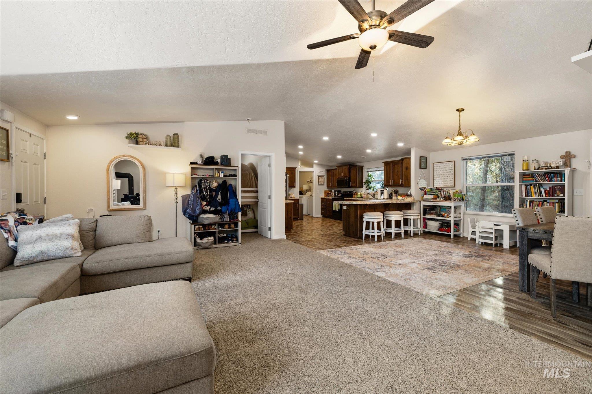 17 Mountain Meadow Rd, Idaho City, Idaho 83631, 3 Bedrooms, 2 Bathrooms, Residential For Sale, Price $475,000, 98983968