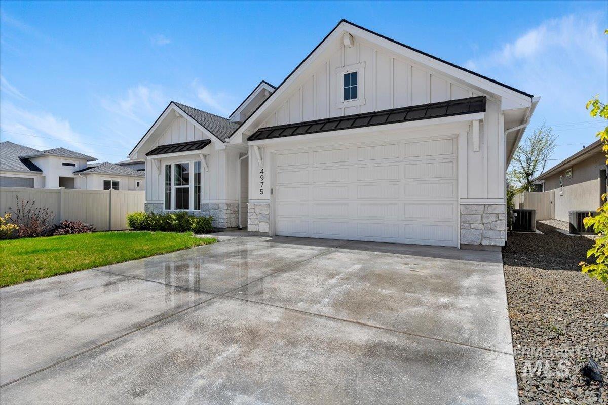 4975 N Brock Ave, Meridian, Idaho 83646-7690, 3 Bedrooms, 2 Bathrooms, Residential For Sale, Price $569,900, 98983969