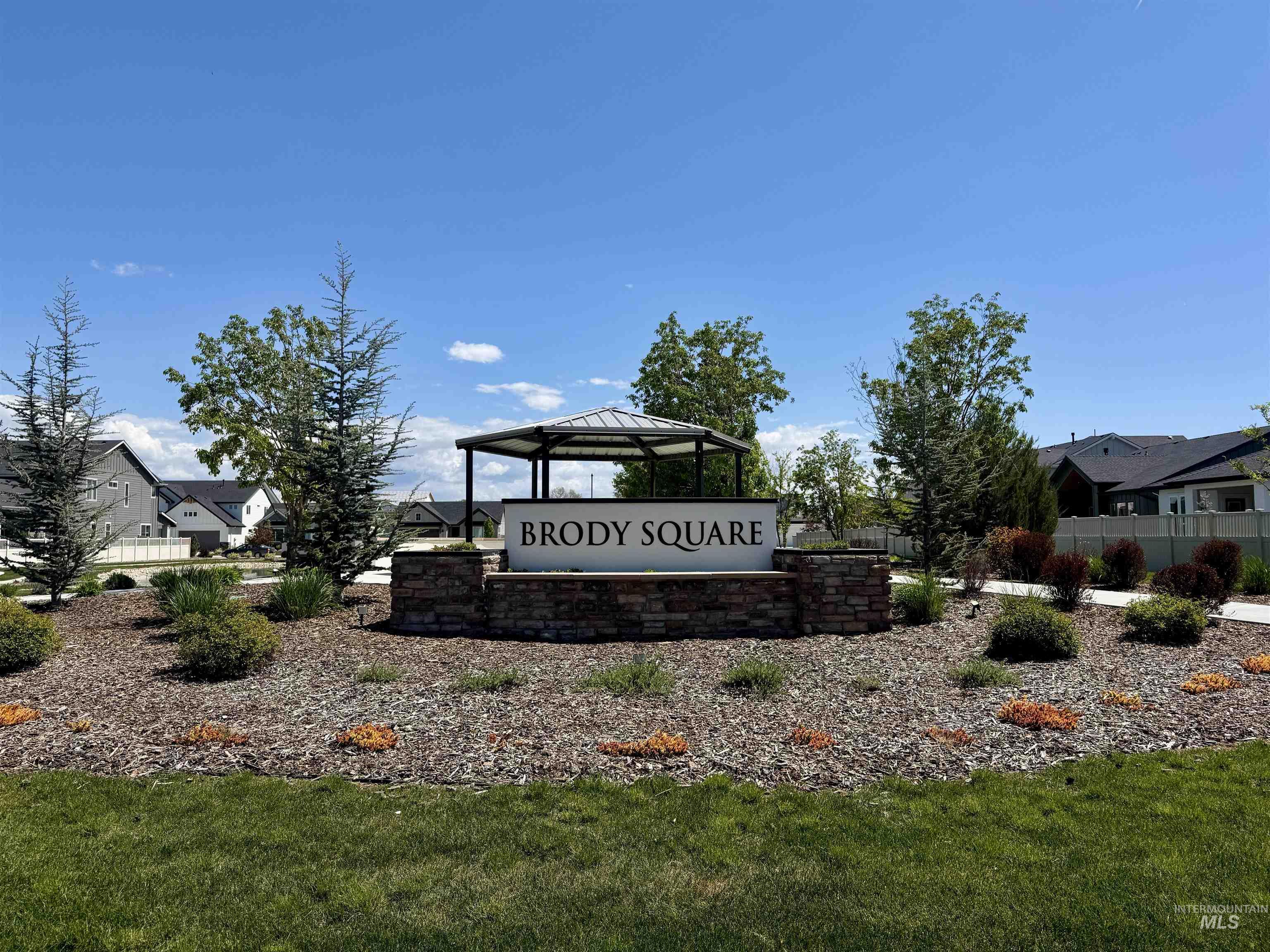 4975 N Brock Ave, Meridian, Idaho 83646-7690, 3 Bedrooms, 2 Bathrooms, Residential For Sale, Price $569,900, 98983969