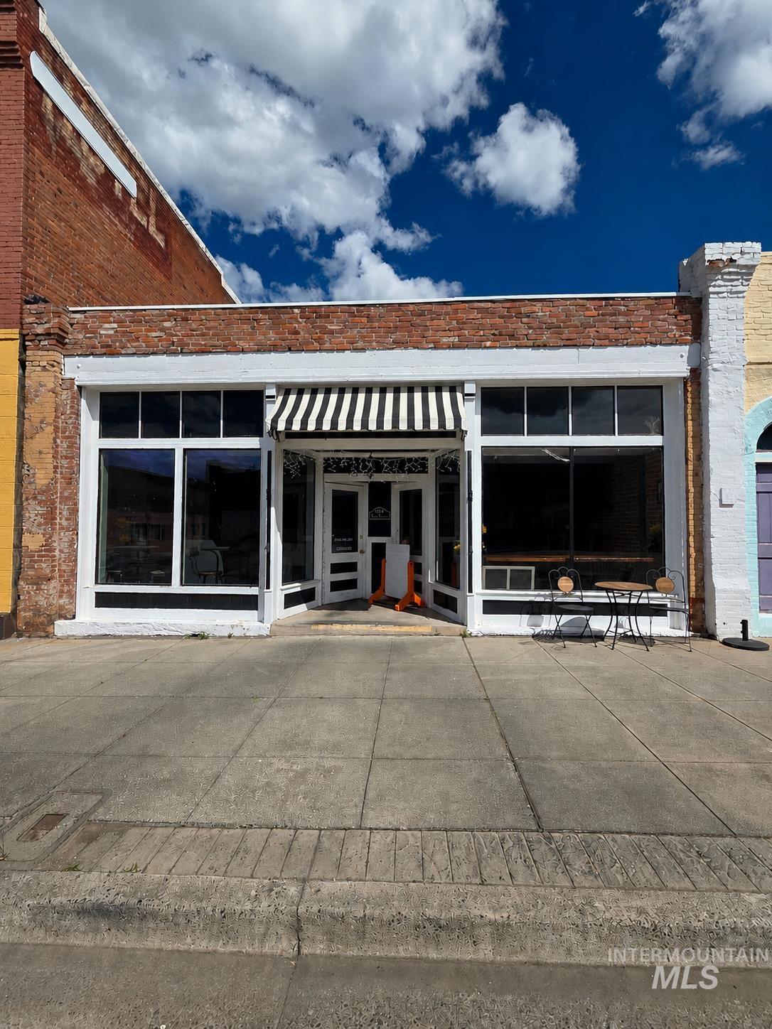 Business/Commercial For Sale
