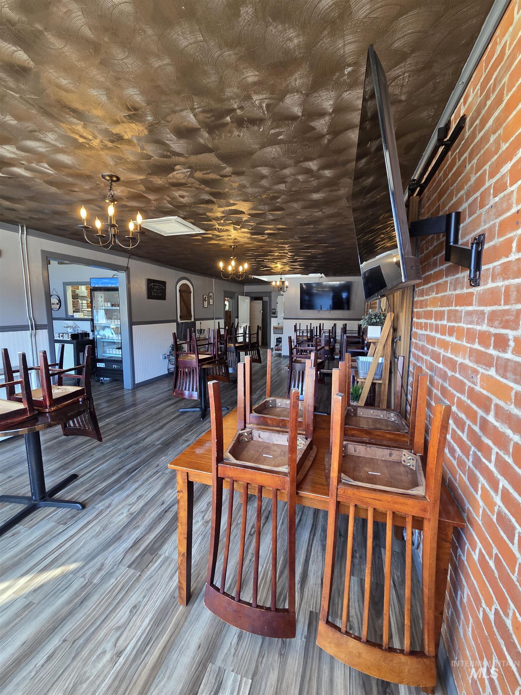 847 Main Street, Pomeroy, Washington 99347, Business/Commercial For Sale, Price $139,000,MLS 98983971