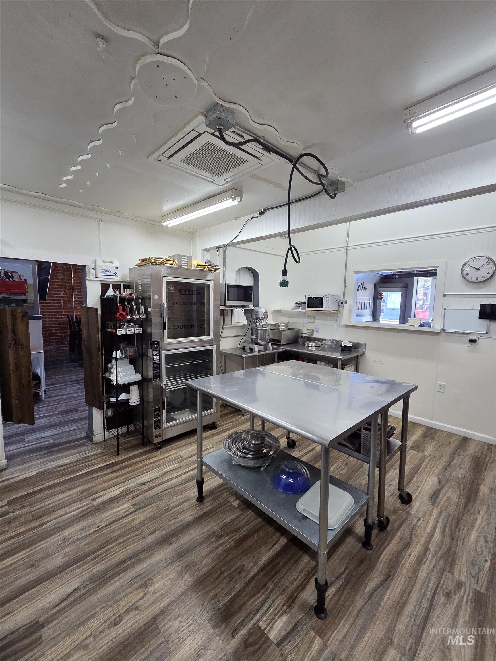 847 Main Street, Pomeroy, Washington 99347, Business/Commercial For Sale, Price $139,000,MLS 98983971