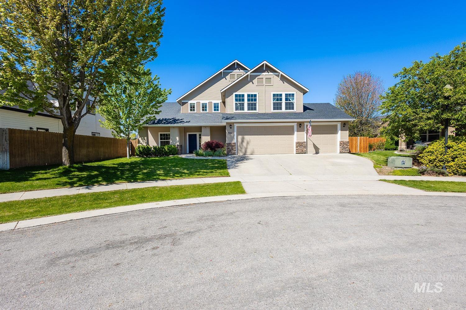 591 N Pringlewood Pl, Star, Idaho 53669, 4 Bedrooms, 3 Bathrooms, Residential For Sale, Price $598,000, 98983973