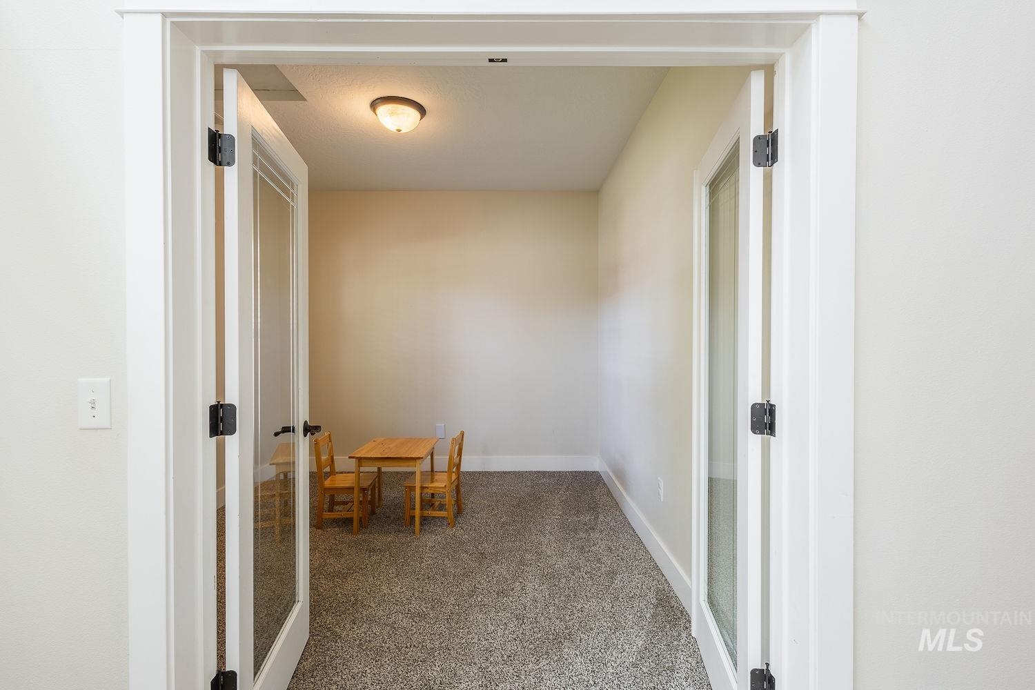 591 N Pringlewood Pl, Star, Idaho 53669, 4 Bedrooms, 3 Bathrooms, Residential For Sale, Price $598,000, 98983973