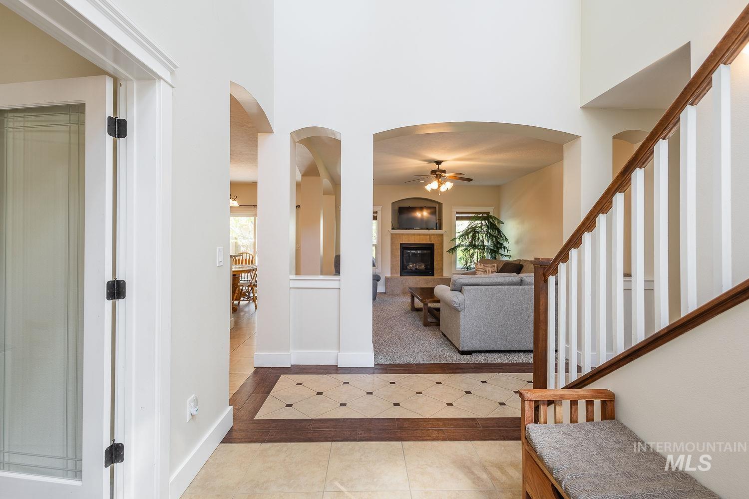 591 N Pringlewood Pl, Star, Idaho 53669, 4 Bedrooms, 3 Bathrooms, Residential For Sale, Price $598,000, 98983973