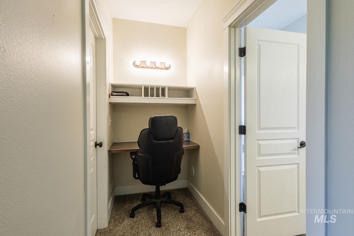 591 N Pringlewood Pl, Star, Idaho 53669, 4 Bedrooms, 3 Bathrooms, Residential For Sale, Price $598,000, 98983973