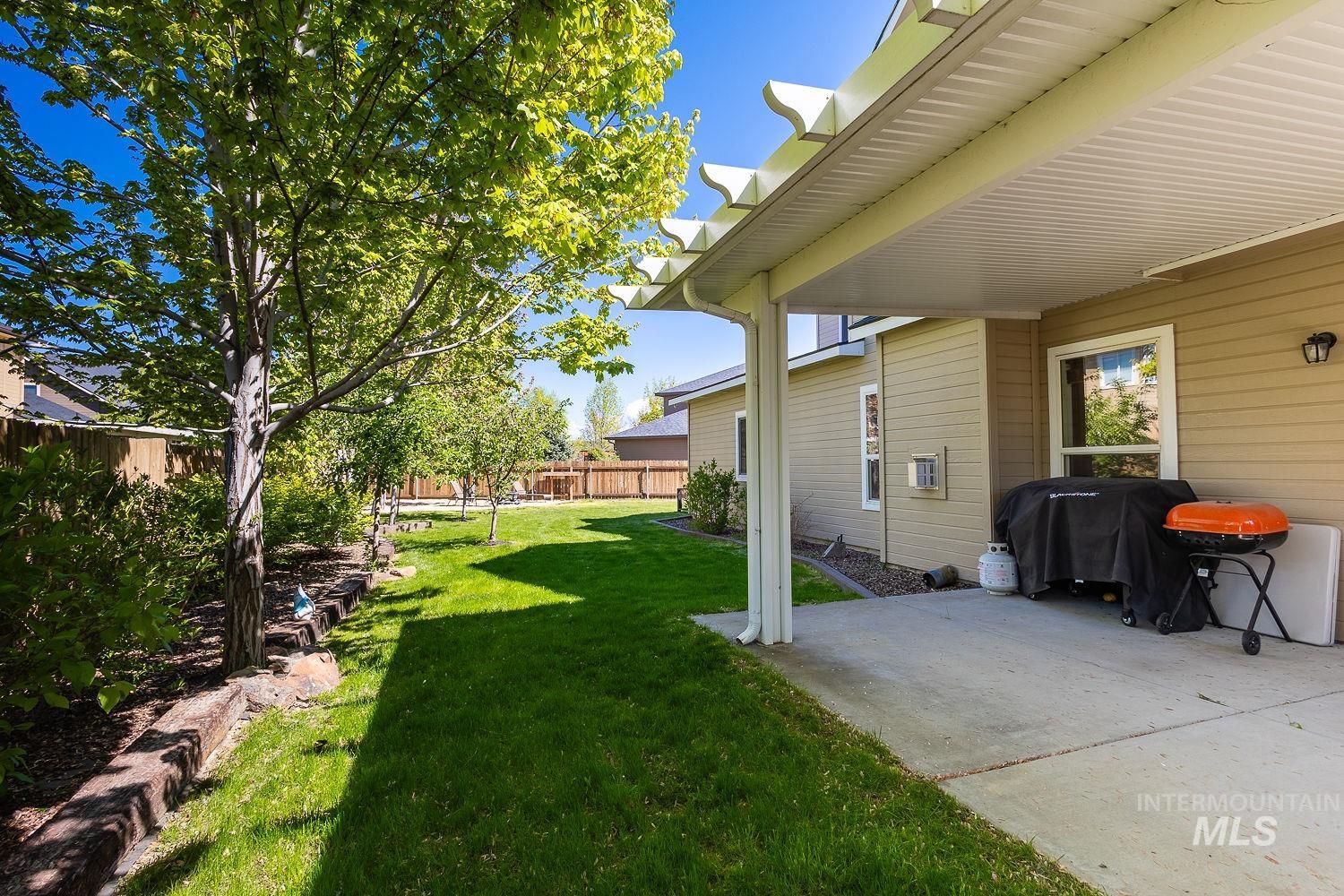 591 N Pringlewood Pl, Star, Idaho 53669, 4 Bedrooms, 3 Bathrooms, Residential For Sale, Price $598,000, 98983973