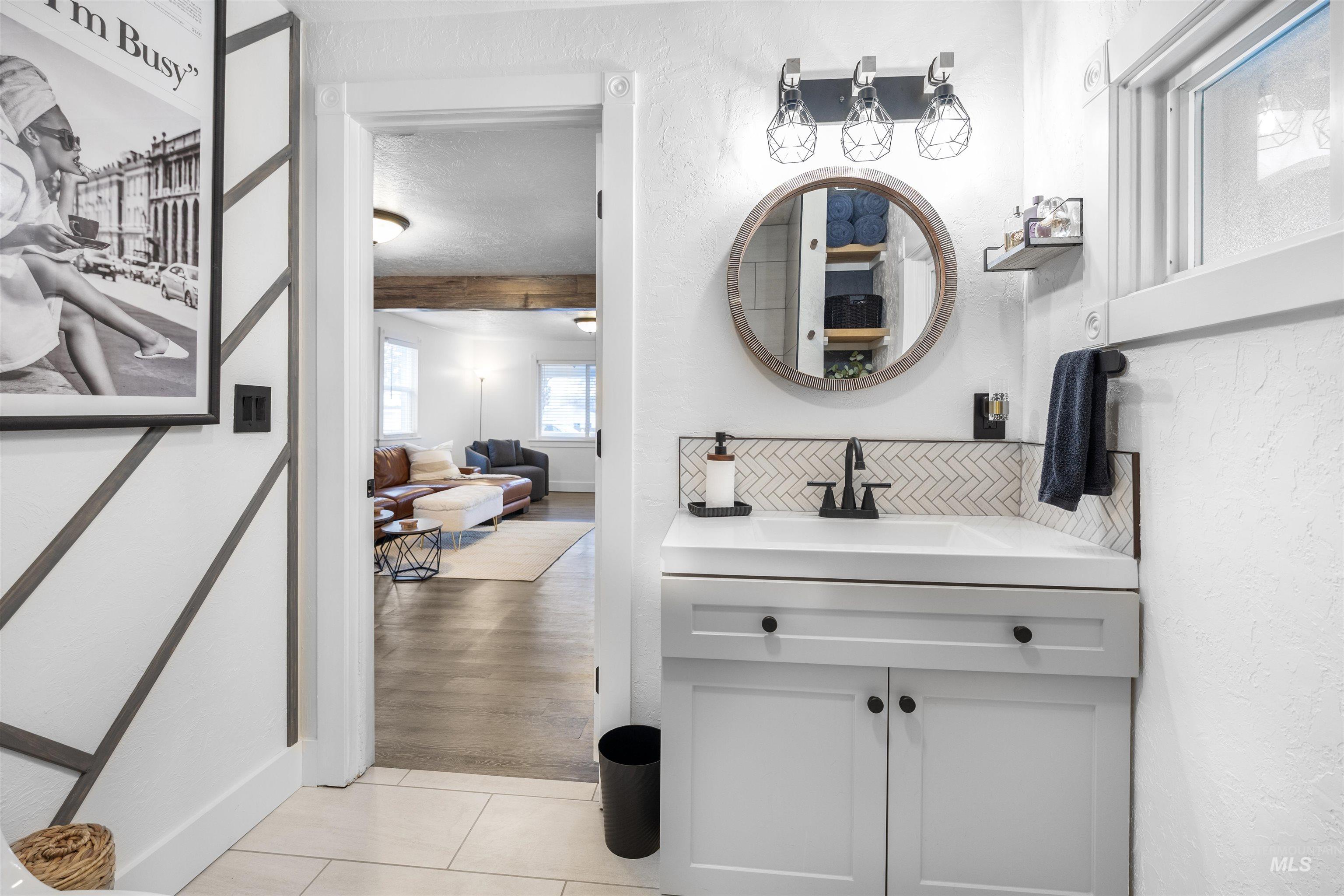 210 Carrie Rex Ave, Melba, Idaho 83641, 2 Bedrooms, 1 Bathroom, Residential For Sale, Price $315,900, 98983974