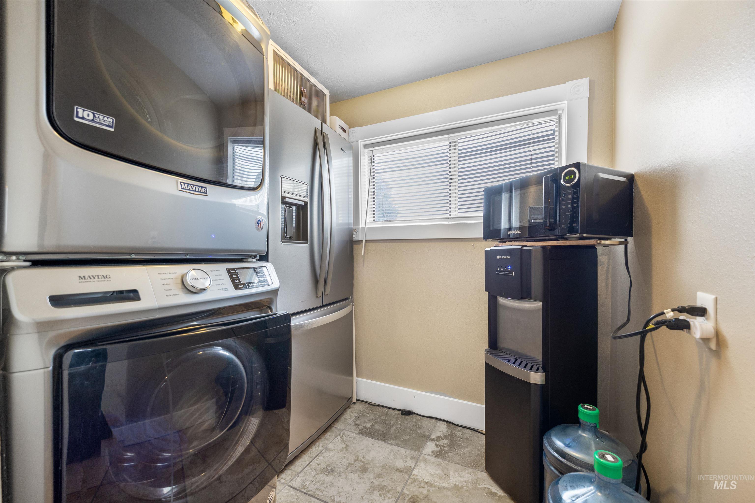 210 Carrie Rex Ave, Melba, Idaho 83641, 2 Bedrooms, 1 Bathroom, Residential For Sale, Price $315,900, 98983974