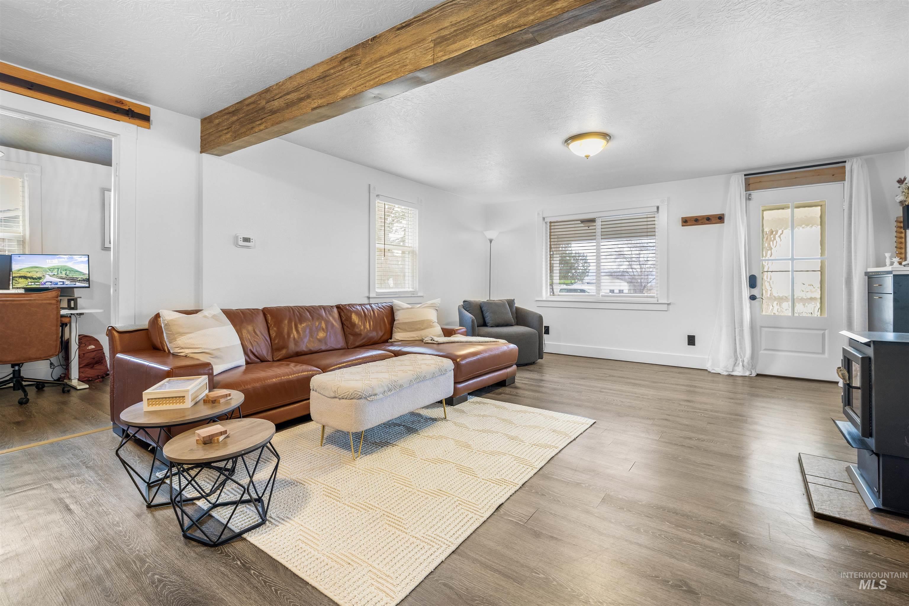 210 Carrie Rex Ave, Melba, Idaho 83641, 2 Bedrooms, 1 Bathroom, Residential For Sale, Price $315,900, 98983974