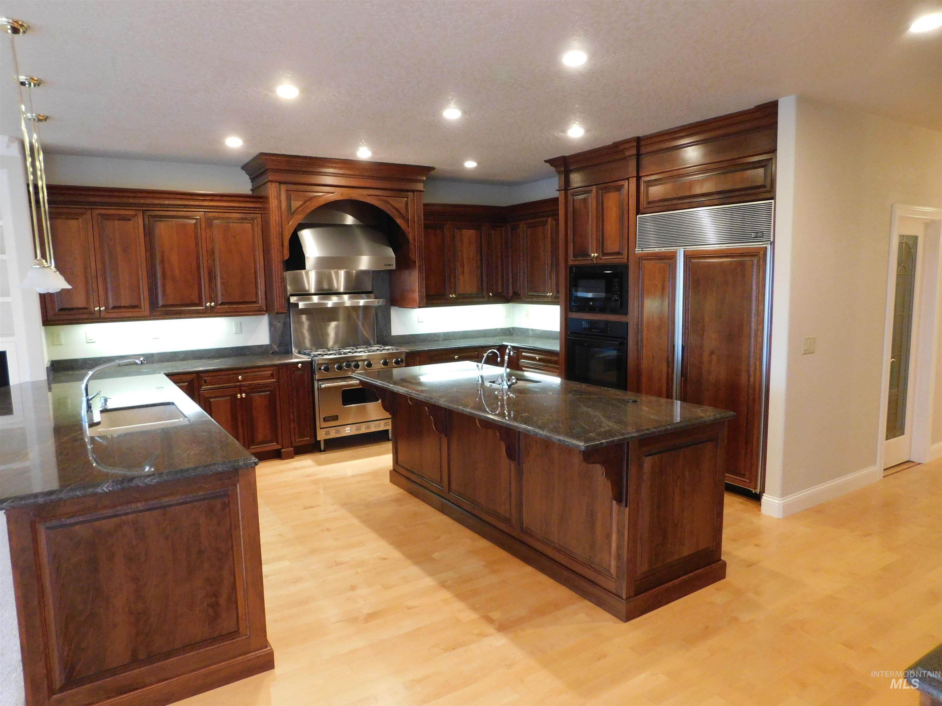 17777 Allendale, Wilder, Idaho 83676, 5 Bedrooms, 4.5 Bathrooms, Residential For Sale, Price $2,500,000, 98983978