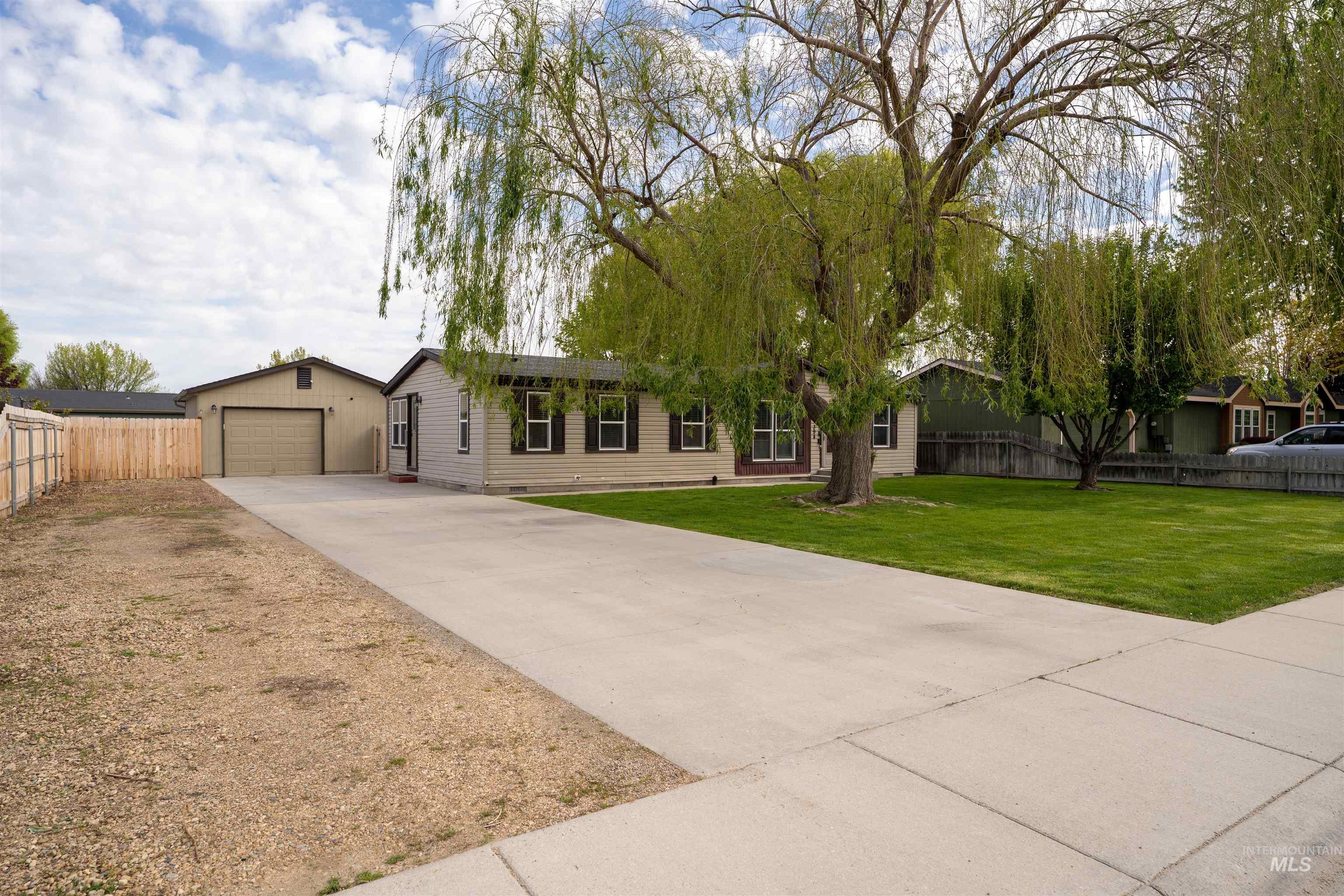 11394 W Zachery Ave., Nampa, Idaho 83651, 3 Bedrooms, 2 Bathrooms, Residential For Sale, Price $344,900,MLS 98983979