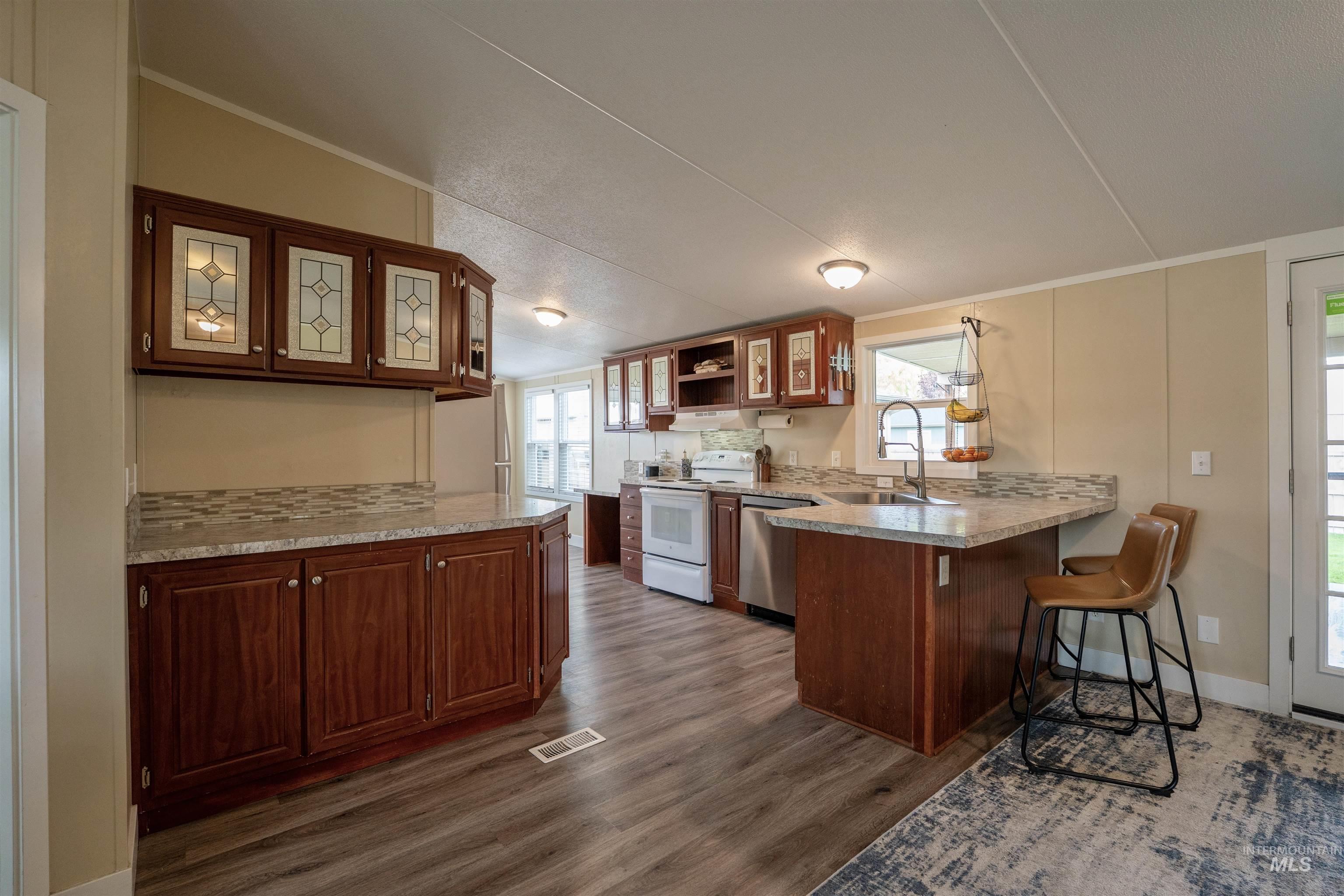 11394 W Zachery Ave., Nampa, Idaho 83651, 3 Bedrooms, 2 Bathrooms, Residential For Sale, Price $344,900,MLS 98983979