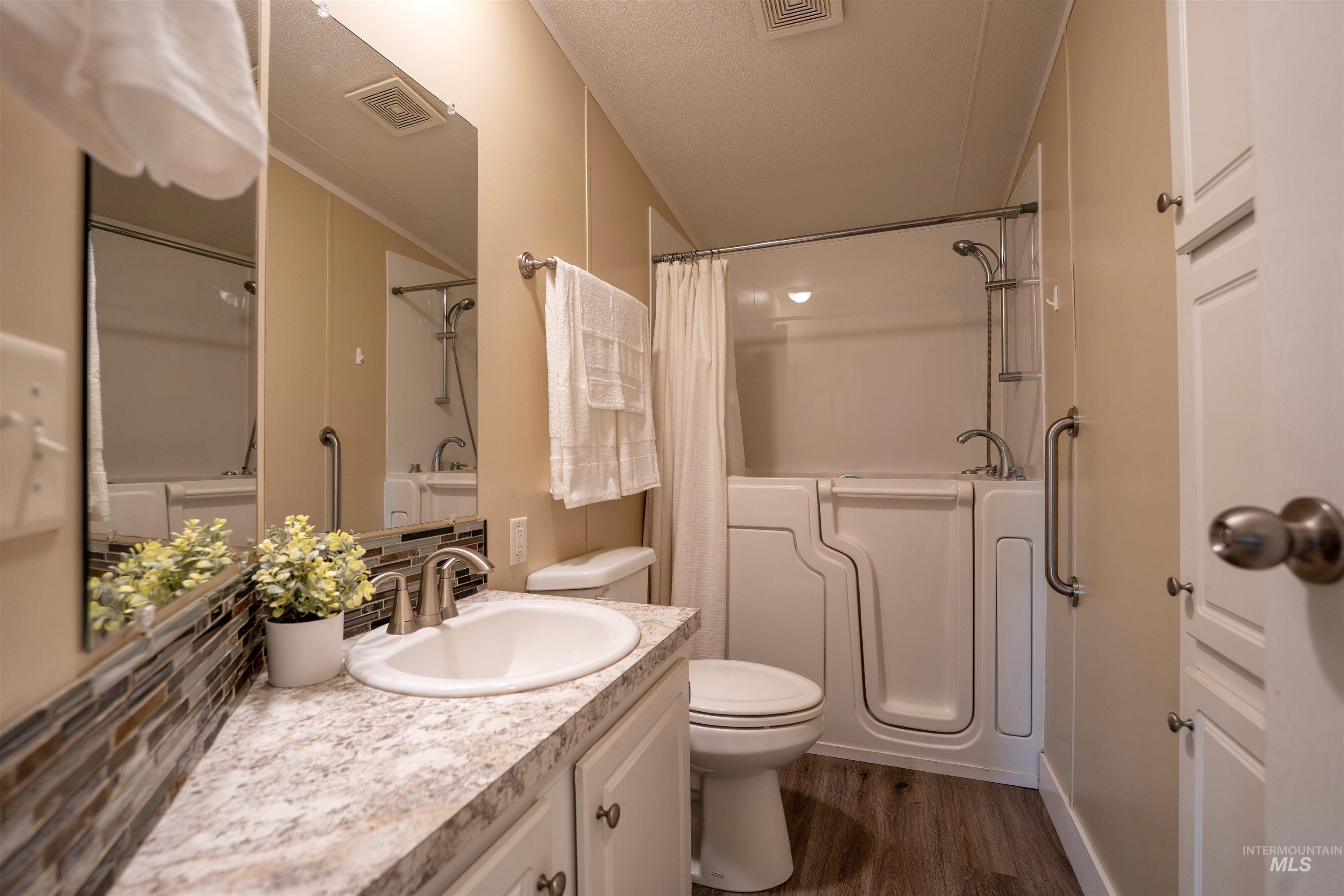 11394 W Zachery Ave., Nampa, Idaho 83651, 3 Bedrooms, 2 Bathrooms, Residential For Sale, Price $344,900,MLS 98983979