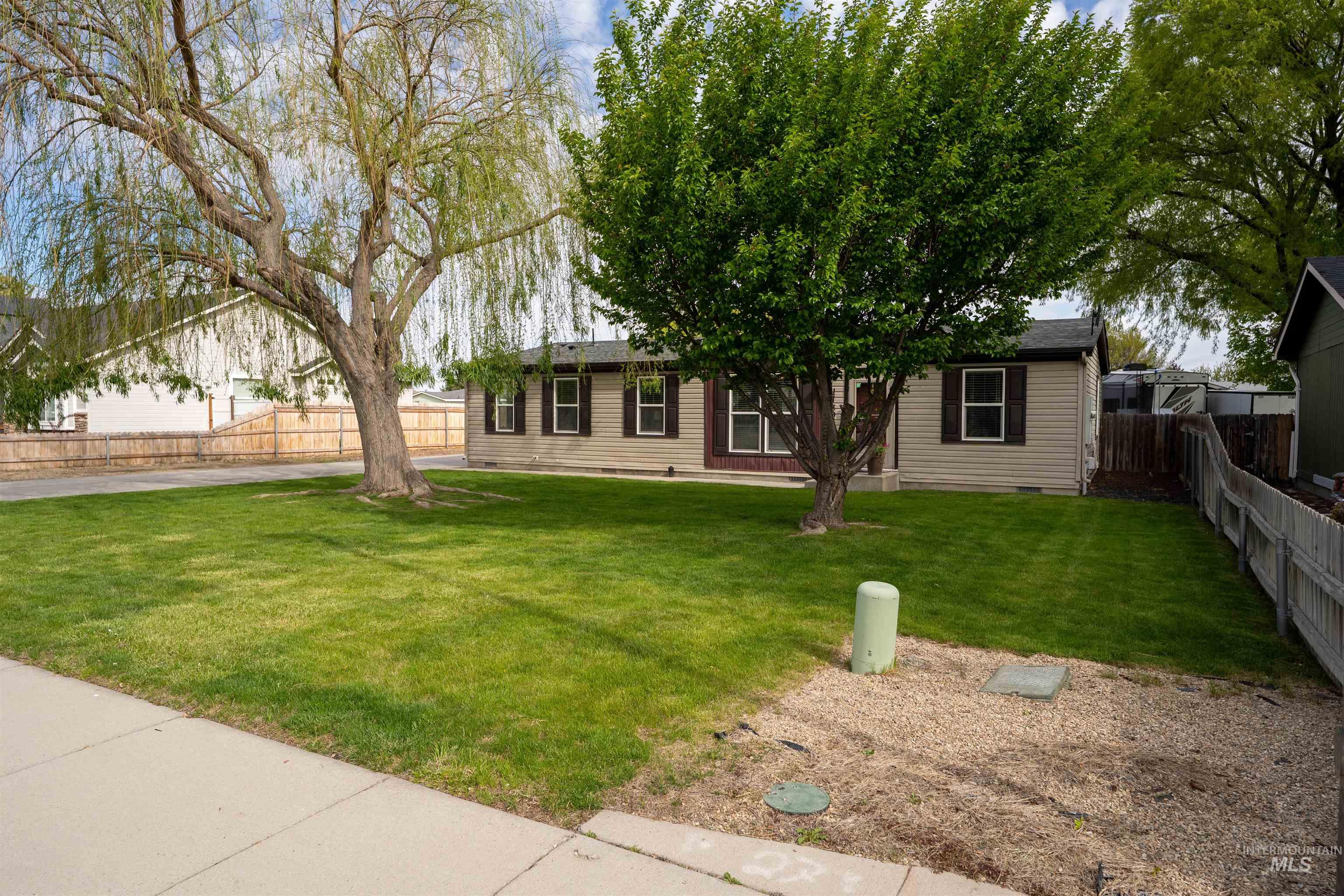 11394 W Zachery Ave., Nampa, Idaho 83651, 3 Bedrooms, 2 Bathrooms, Residential For Sale, Price $344,900,MLS 98983979