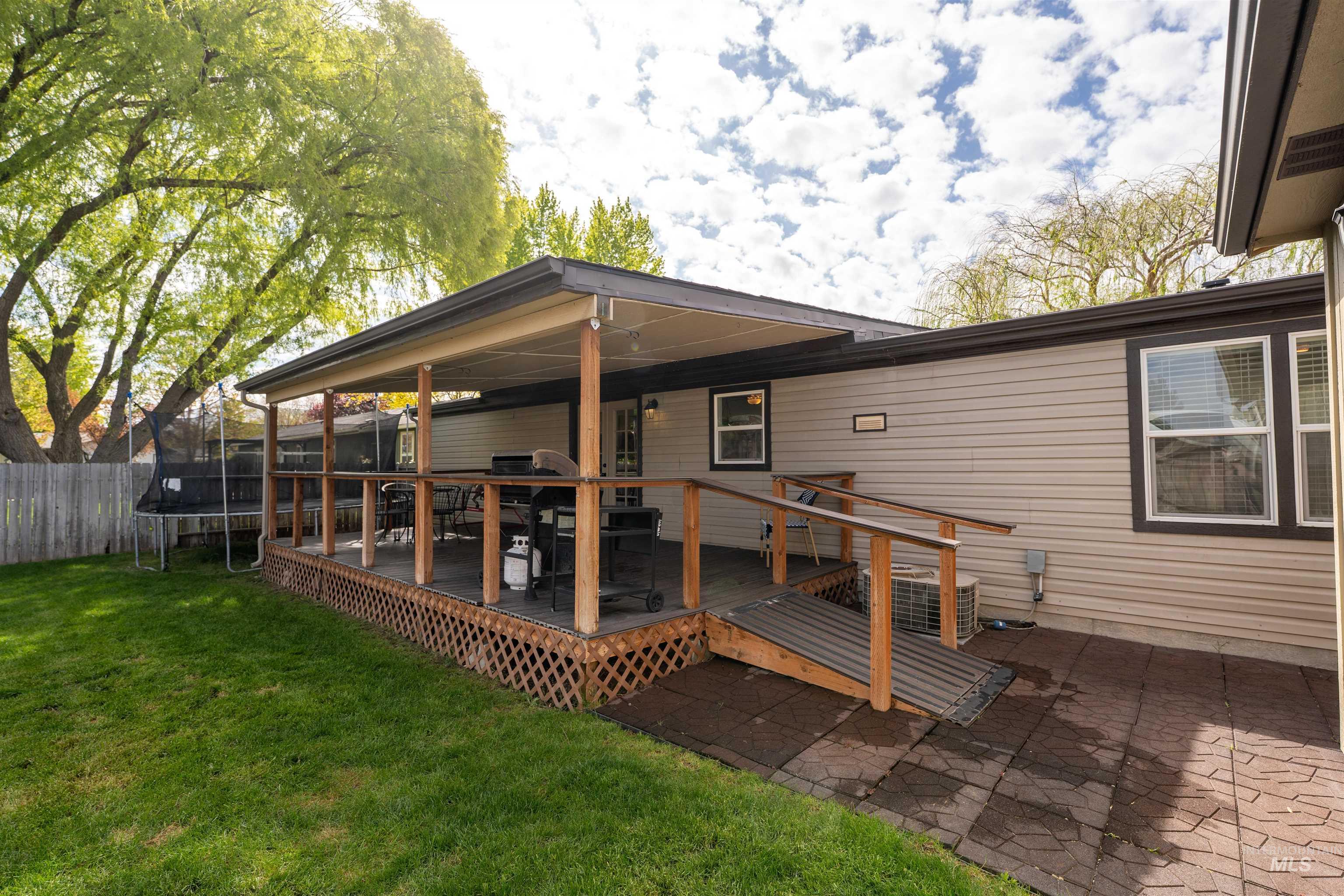 11394 W Zachery Ave., Nampa, Idaho 83651, 3 Bedrooms, 2 Bathrooms, Residential For Sale, Price $344,900,MLS 98983979