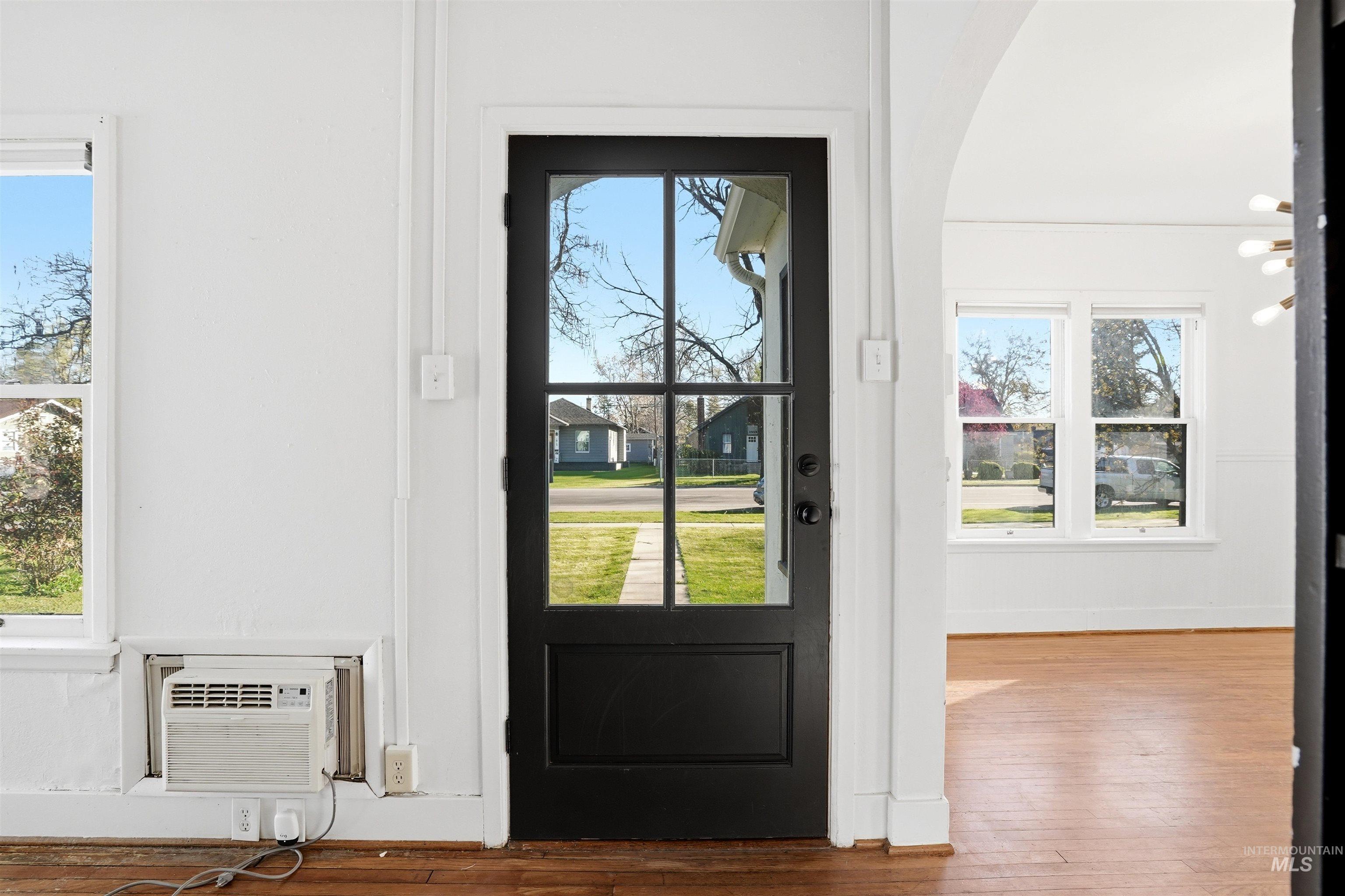 1918&1920 Cleveland Blvd, Caldwell, Idaho 83605, 2 Bedrooms, 1 Bathroom, Residential Income For Sale, Price $449,000, 98983980