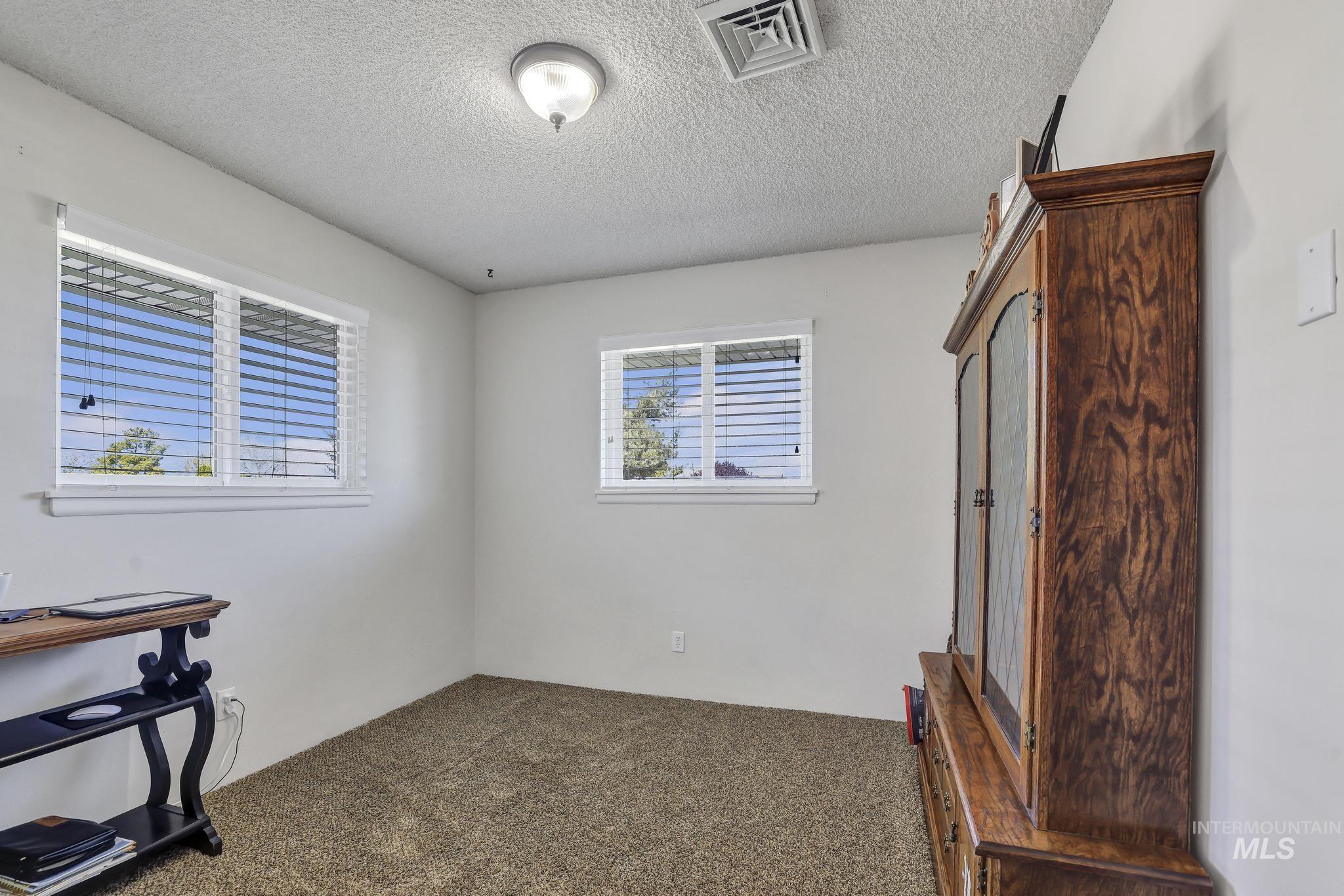 255 Sage St, Kimberly, Idaho 83341, 5 Bedrooms, 3 Bathrooms, Residential For Sale, Price $399,000,MLS 98983982