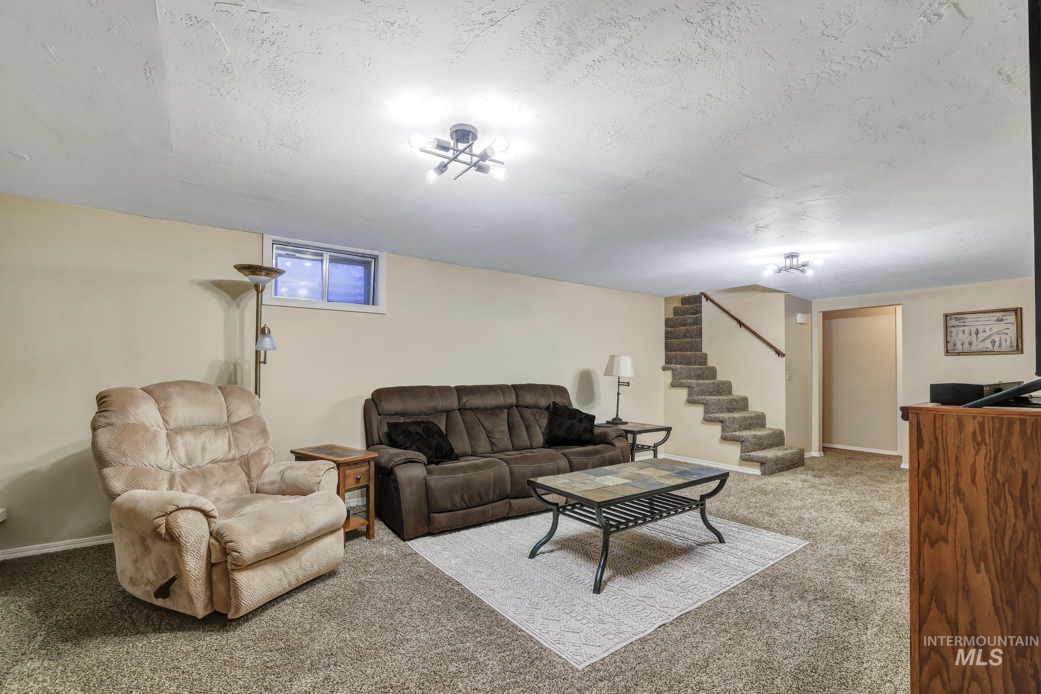 255 Sage St, Kimberly, Idaho 83341, 5 Bedrooms, 3 Bathrooms, Residential For Sale, Price $399,000,MLS 98983982