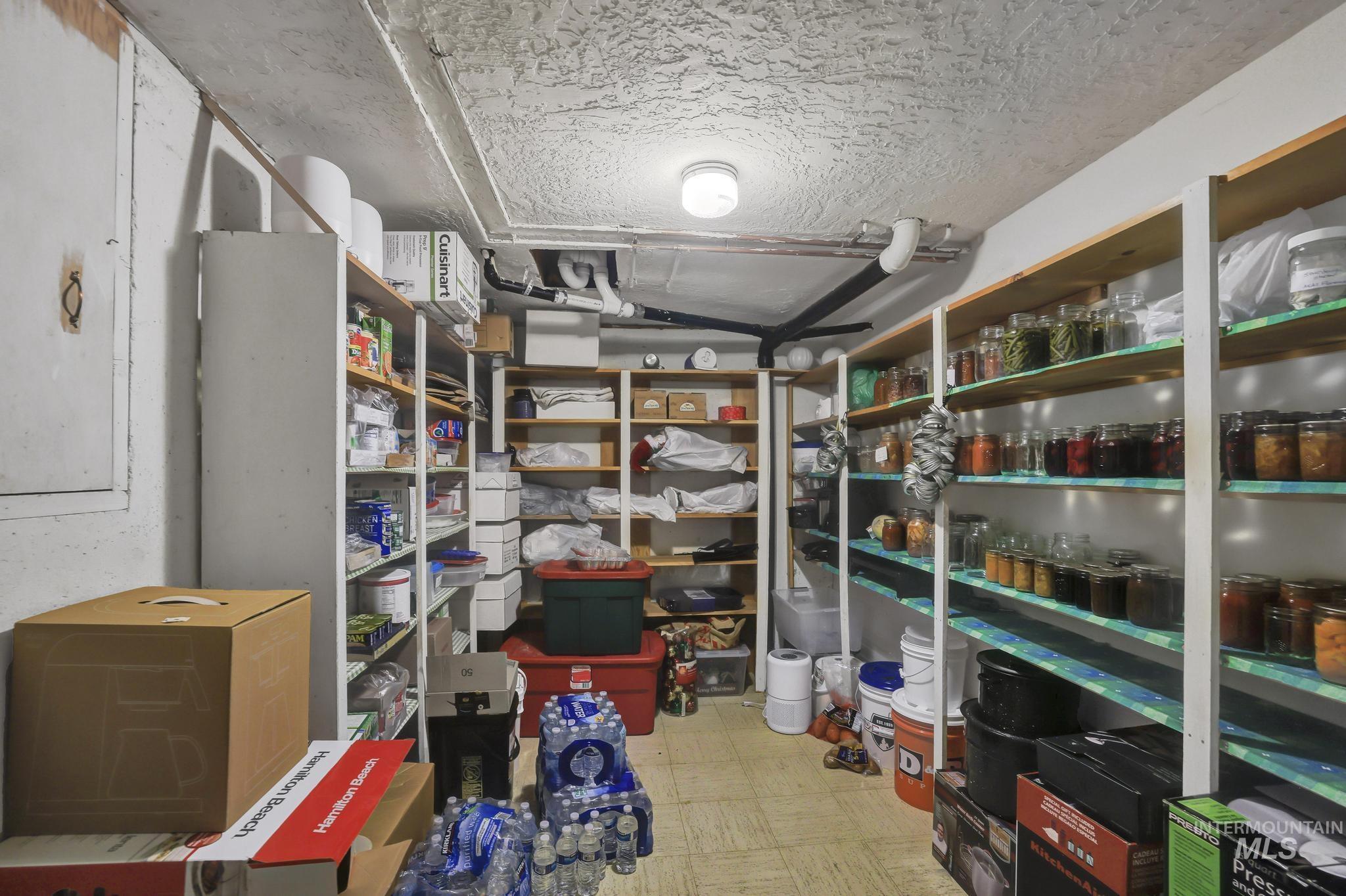 255 Sage St, Kimberly, Idaho 83341, 5 Bedrooms, 3 Bathrooms, Residential For Sale, Price $399,000,MLS 98983982