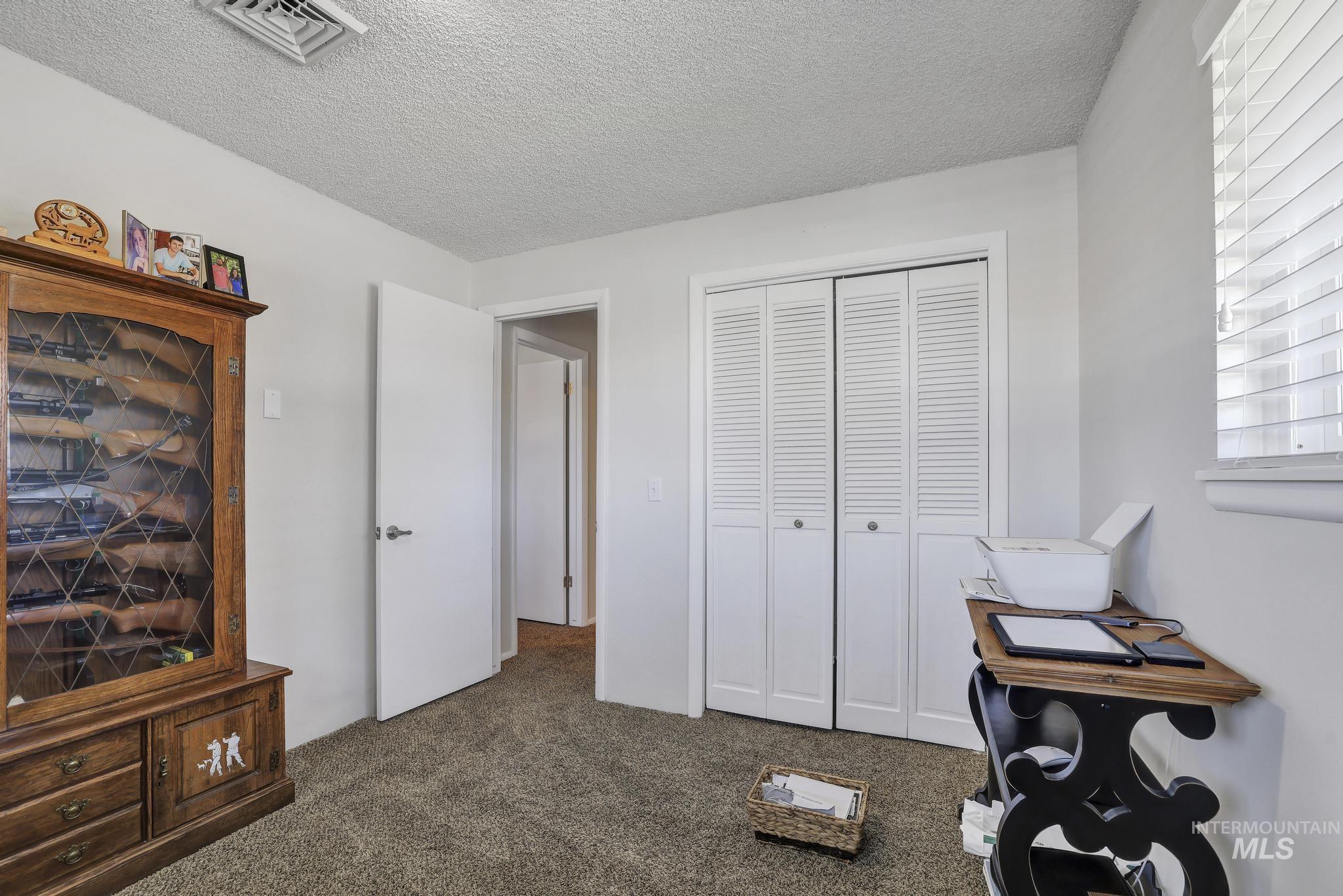 255 Sage St, Kimberly, Idaho 83341, 5 Bedrooms, 3 Bathrooms, Residential For Sale, Price $399,000,MLS 98983982