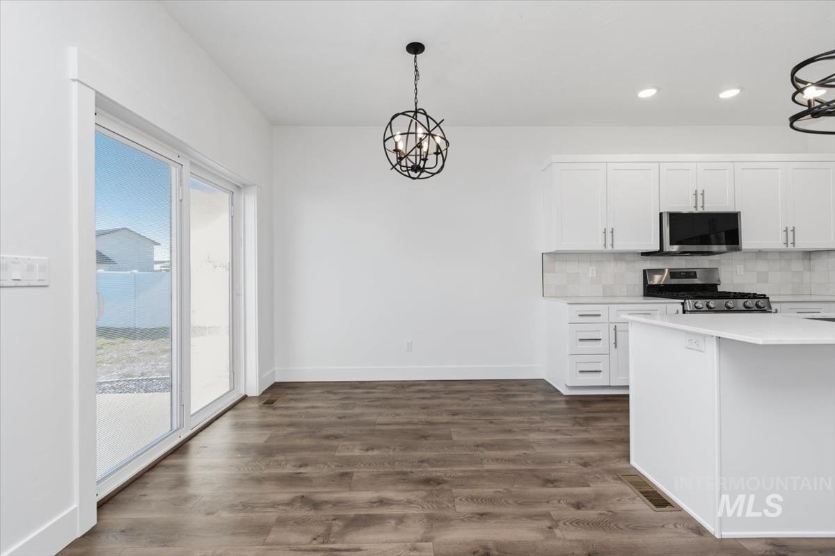 2124 Justine Ct, Fruitland, Idaho 83619, 3 Bedrooms, 2 Bathrooms, Residential For Sale, Price $449,900,MLS 98983983