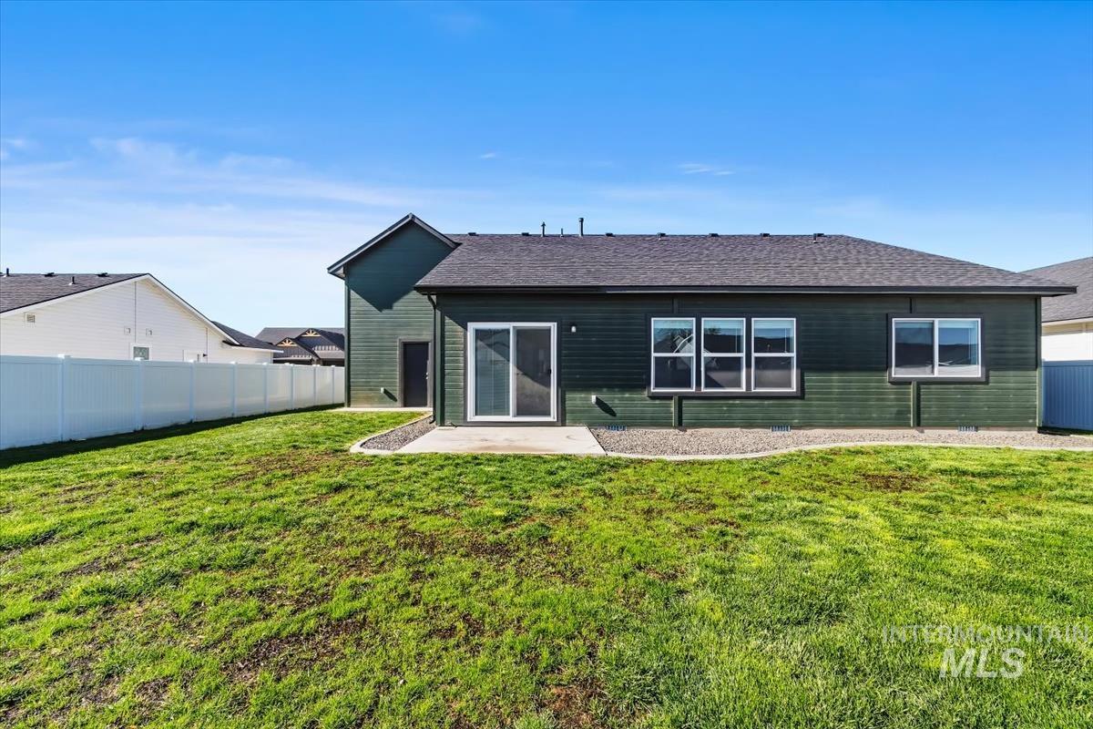 2124 Justine Ct, Fruitland, Idaho 83619, 3 Bedrooms, 2 Bathrooms, Residential For Sale, Price $449,900,MLS 98983983