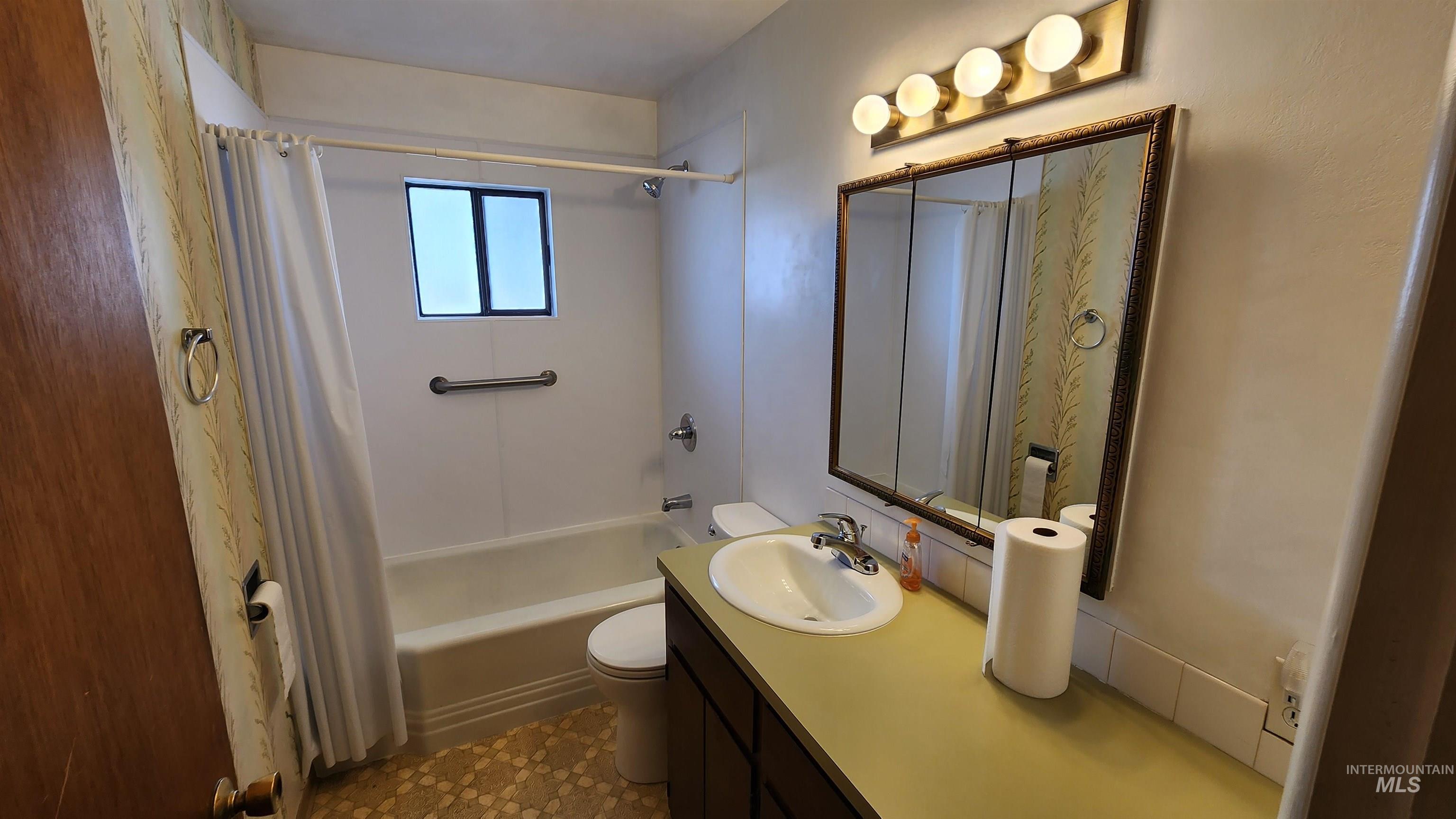 812 Walk Ln, Clarkston, Idaho 99403, 3 Bedrooms, 1 Bathroom, Residential For Sale, Price $320,000, 98983984