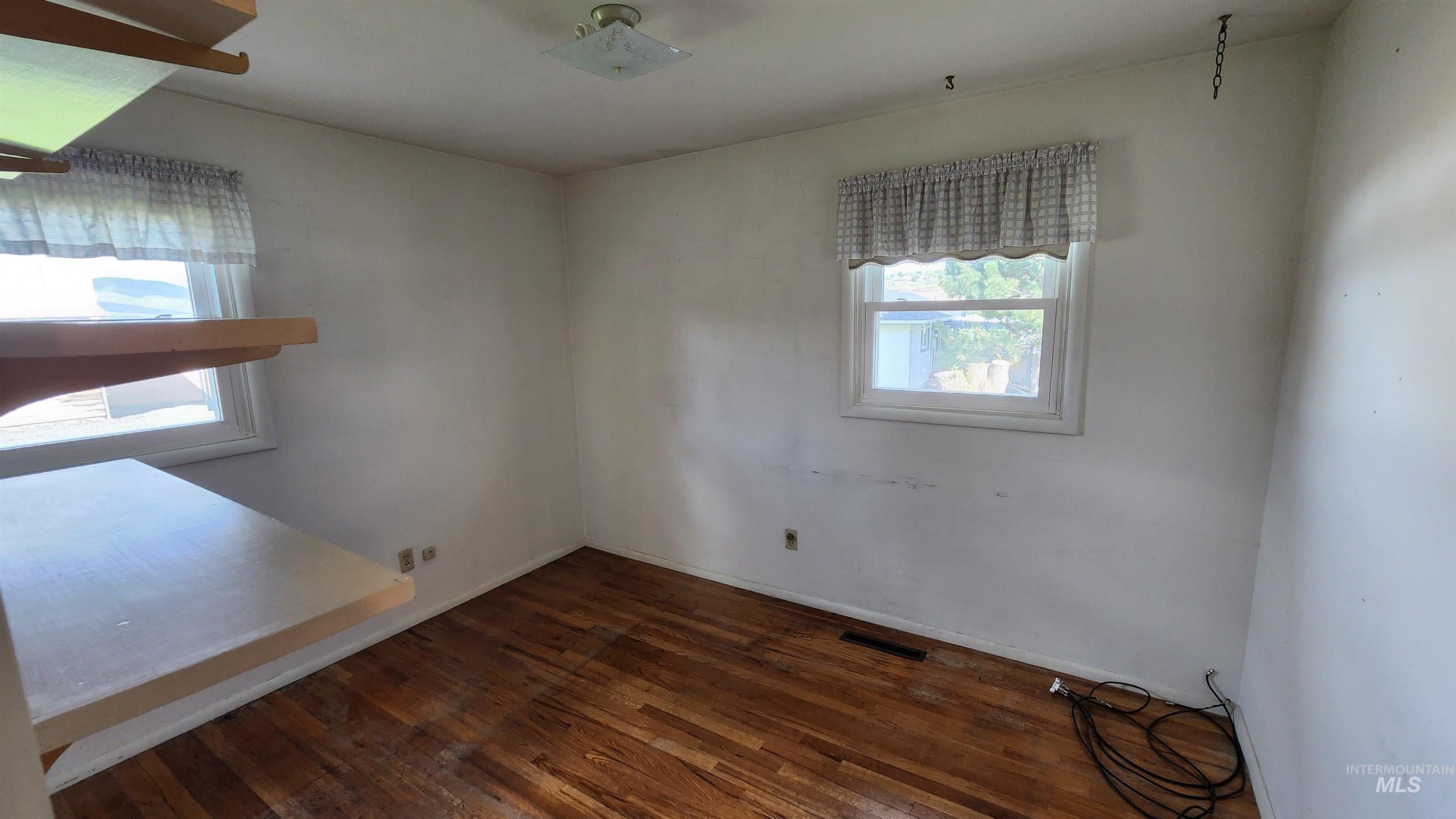 812 Walk Ln, Clarkston, Idaho 99403, 3 Bedrooms, 1 Bathroom, Residential For Sale, Price $320,000, 98983984