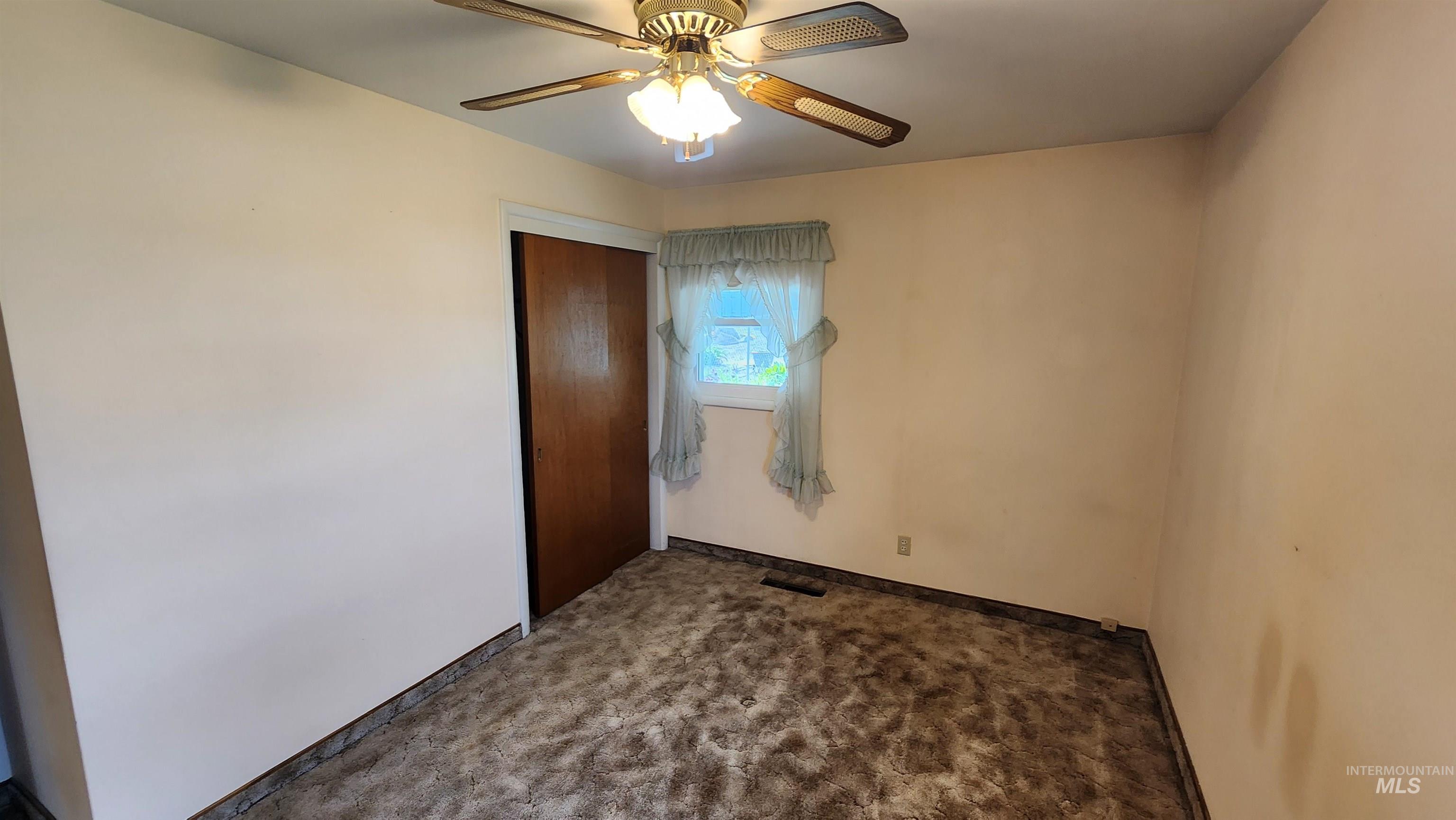 812 Walk Ln, Clarkston, Idaho 99403, 3 Bedrooms, 1 Bathroom, Residential For Sale, Price $320,000, 98983984