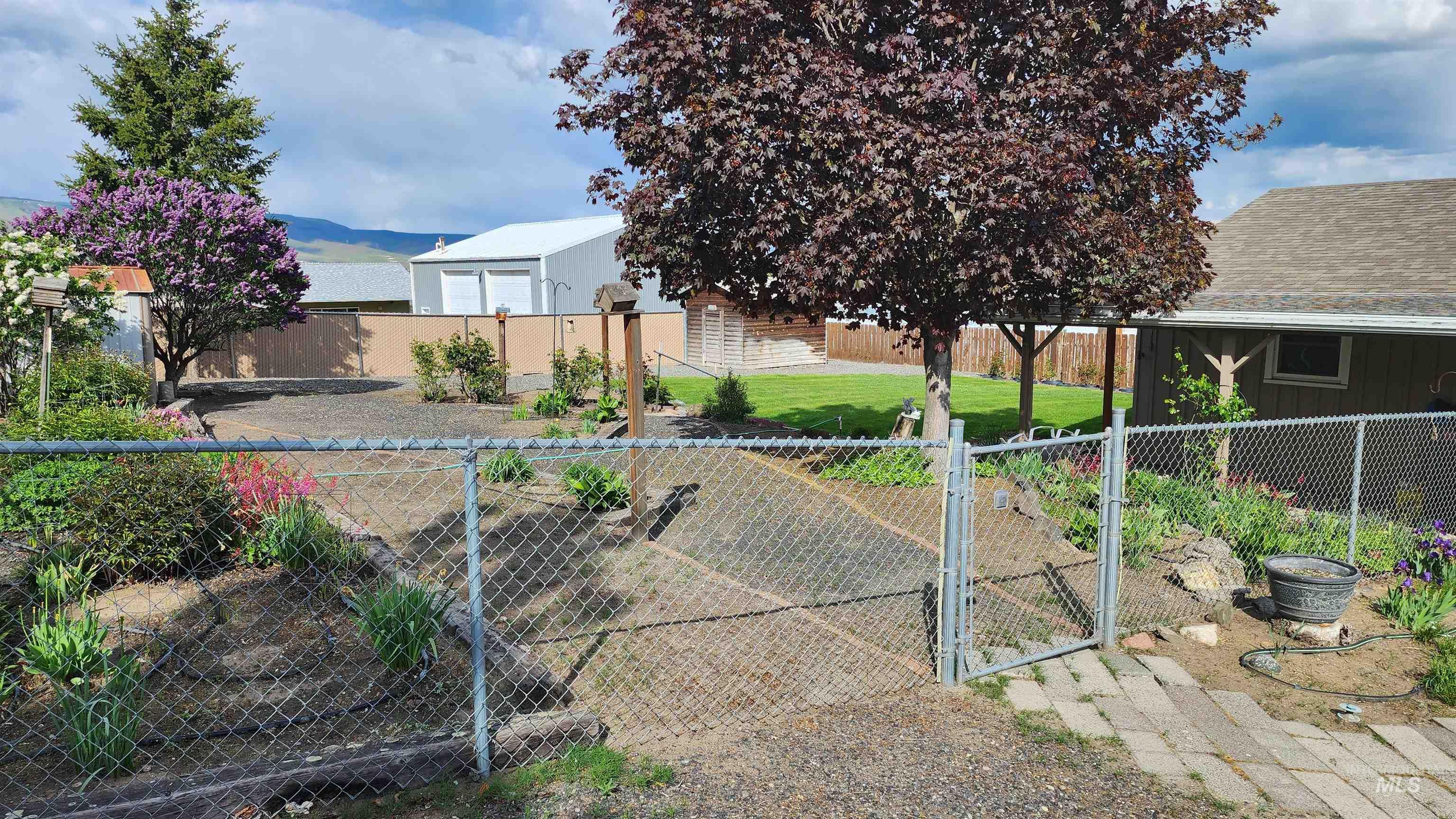 812 Walk Ln, Clarkston, Idaho 99403, 3 Bedrooms, 1 Bathroom, Residential For Sale, Price $320,000, 98983984