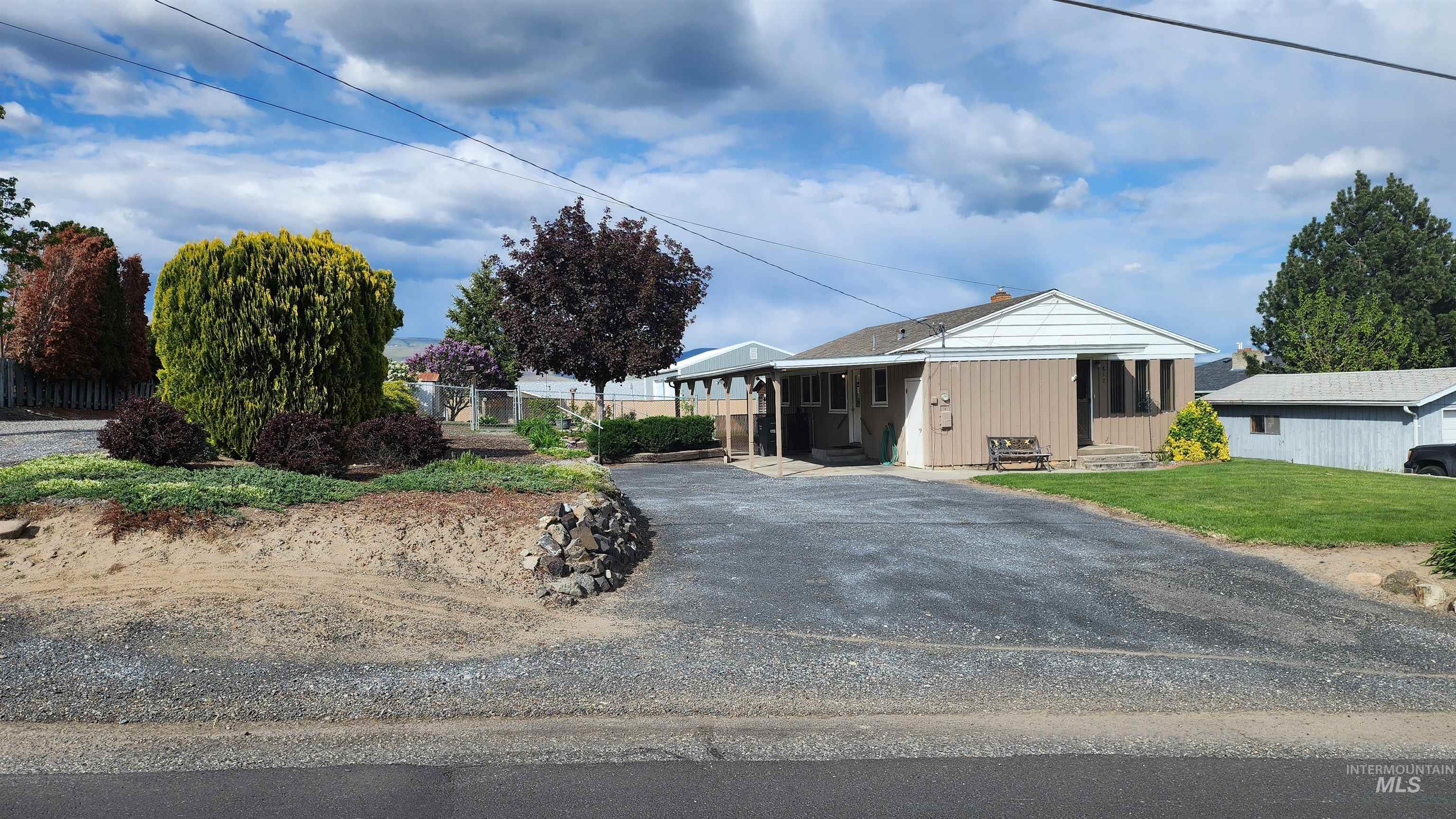 812 Walk Ln, Clarkston, Idaho 99403, 3 Bedrooms, 1 Bathroom, Residential For Sale, Price $320,000, 98983984