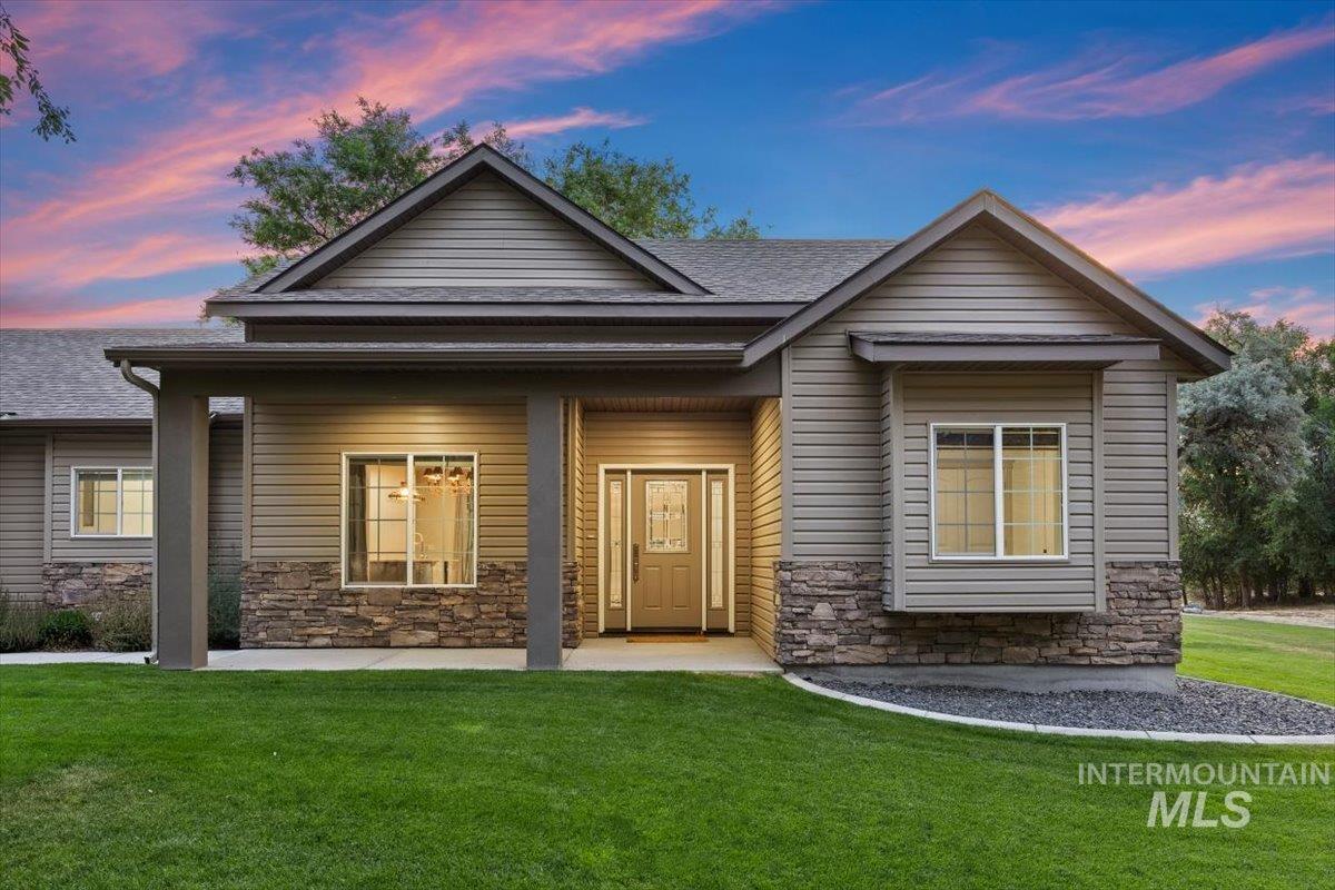 4485 Silver creek Rd, Buhl, Idaho 83316, 3 Bedrooms, 2 Bathrooms, Residential For Sale, Price $699,000, 98983986