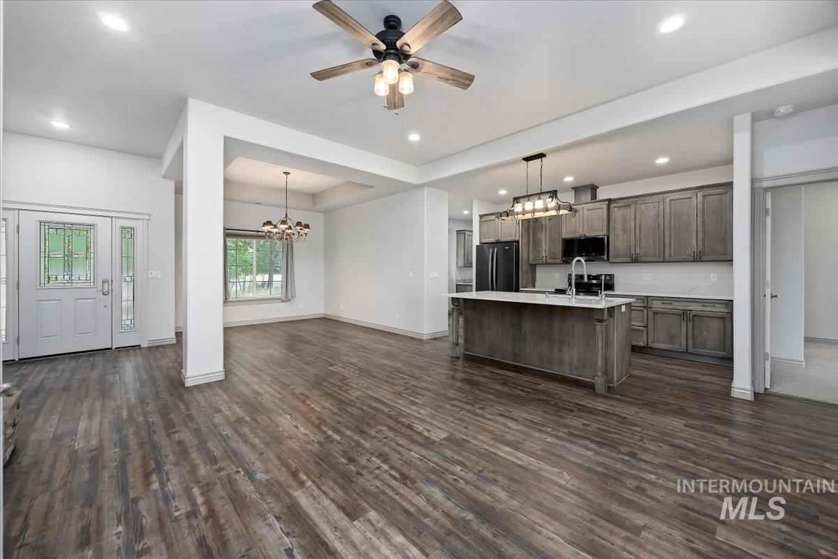 4485 Silver creek Rd, Buhl, Idaho 83316, 3 Bedrooms, 2 Bathrooms, Residential For Sale, Price $699,000, 98983986