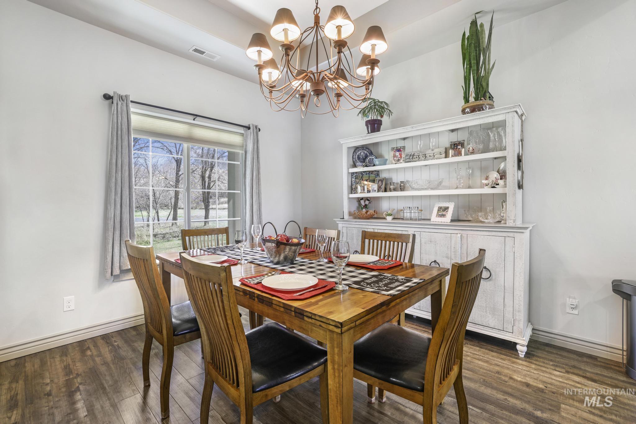 4485 Silver creek Rd, Buhl, Idaho 83316, 3 Bedrooms, 2 Bathrooms, Residential For Sale, Price $699,000,MLS 98983986