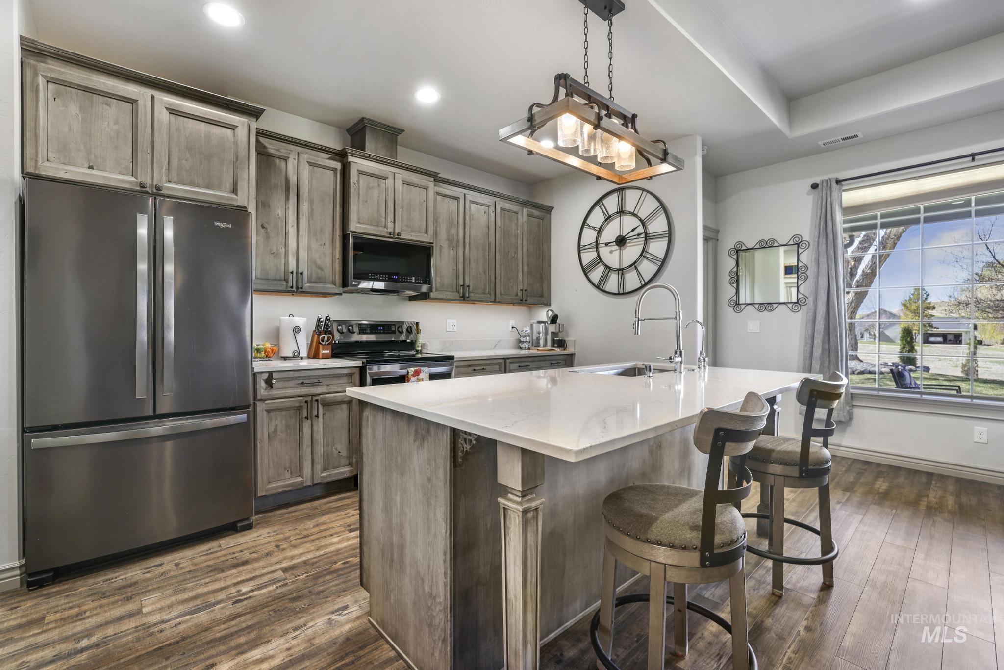 4485 Silver creek Rd, Buhl, Idaho 83316, 3 Bedrooms, 2 Bathrooms, Residential For Sale, Price $699,000,MLS 98983986