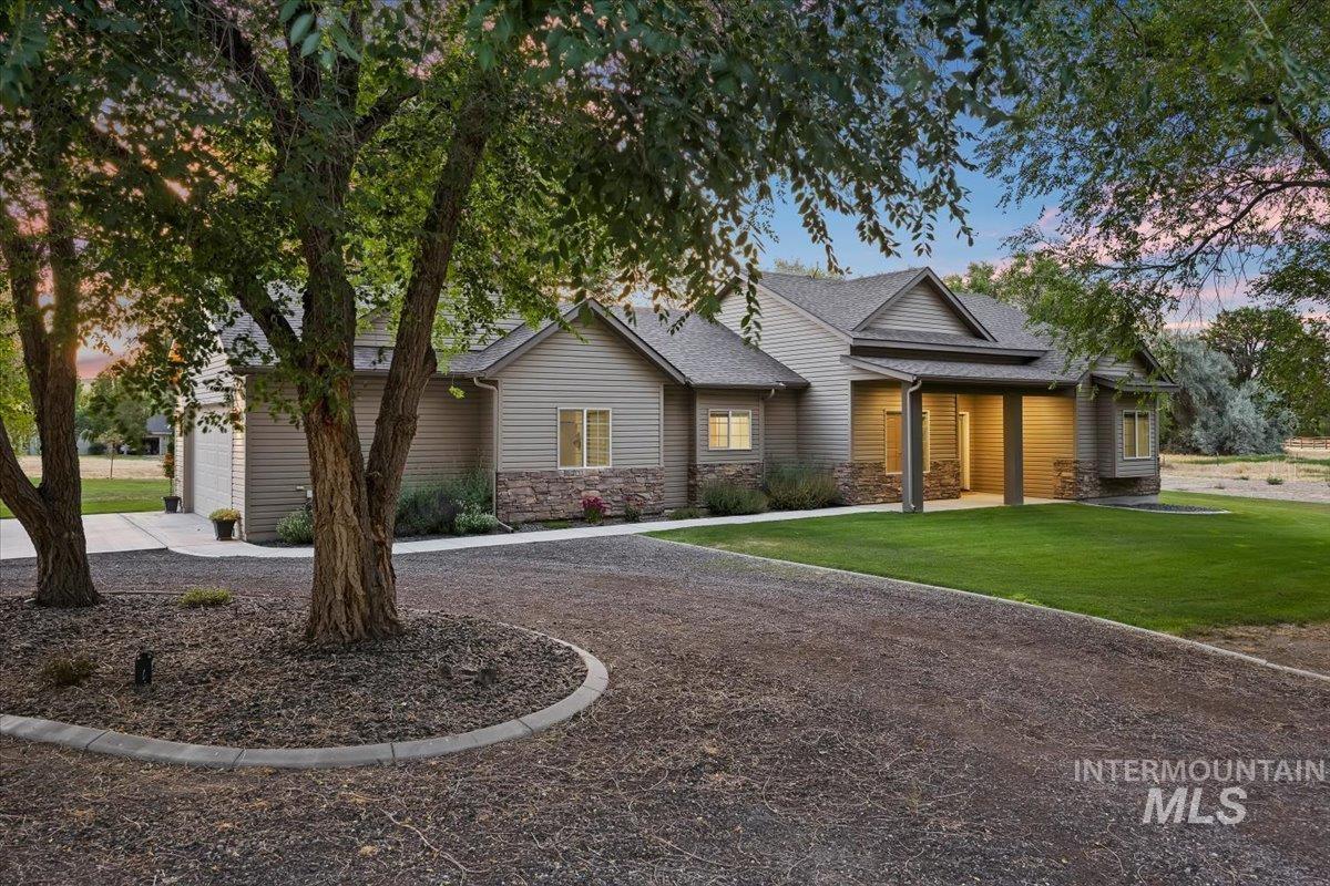 4485 Silver creek Rd, Buhl, Idaho 83316, 3 Bedrooms, 2 Bathrooms, Residential For Sale, Price $699,000, 98983986