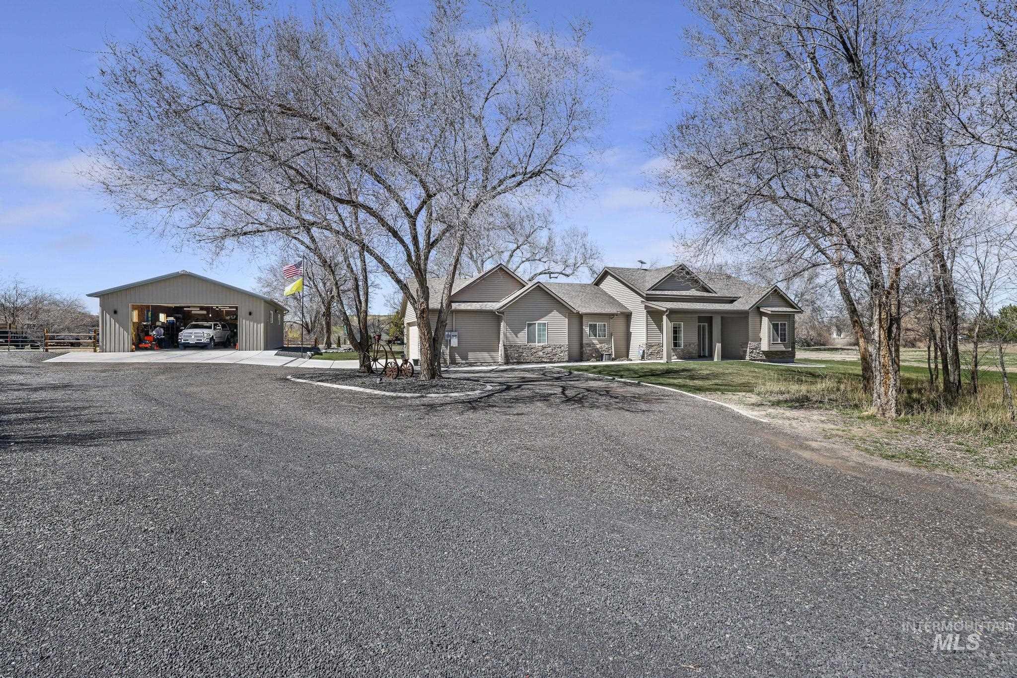 4485 Silver creek Rd, Buhl, Idaho 83316, 3 Bedrooms, 2 Bathrooms, Residential For Sale, Price $699,000,MLS 98983986