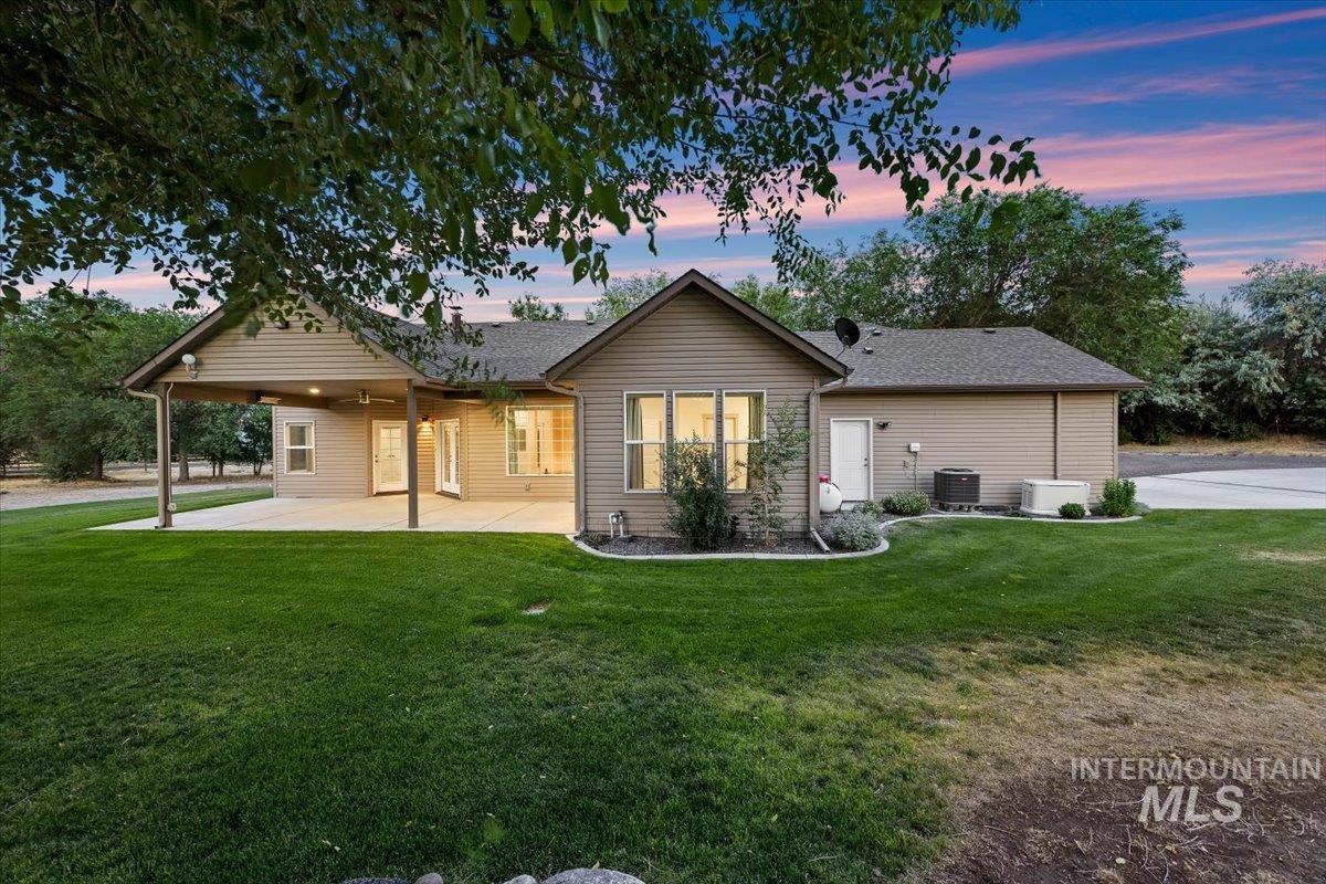 4485 Silver creek Rd, Buhl, Idaho 83316, 3 Bedrooms, 2 Bathrooms, Residential For Sale, Price $699,000, 98983986