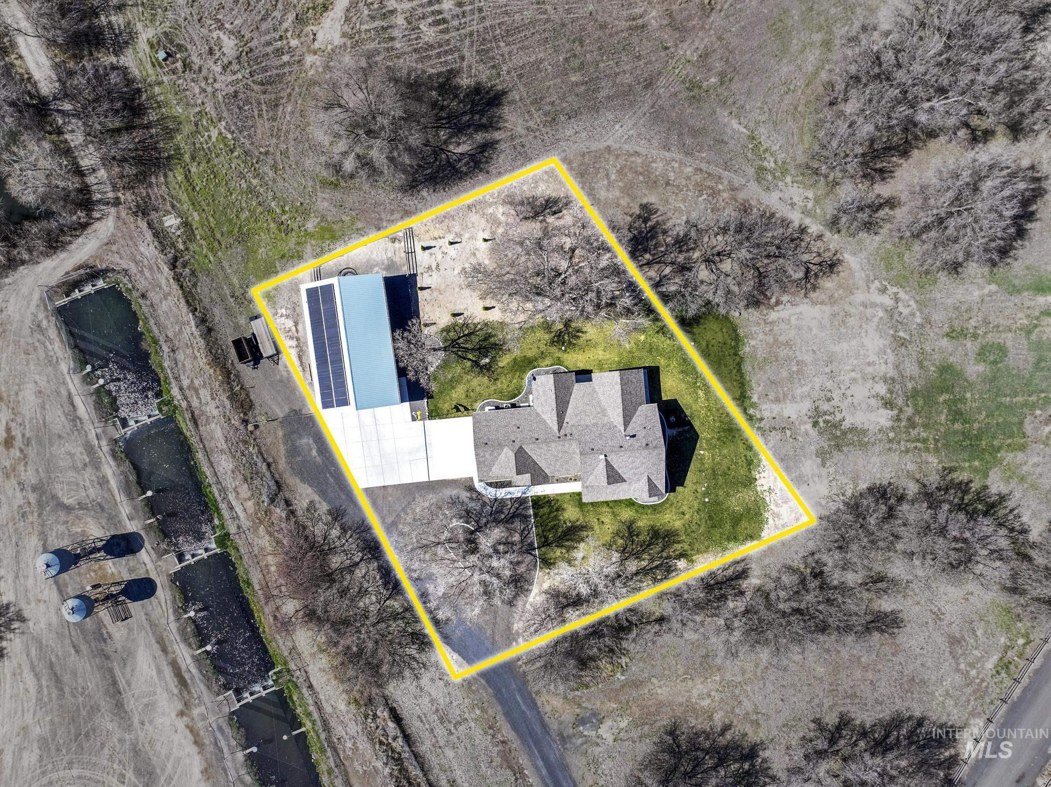 4485 Silver creek Rd, Buhl, Idaho 83316, 3 Bedrooms, 2 Bathrooms, Residential For Sale, Price $699,000,MLS 98983986