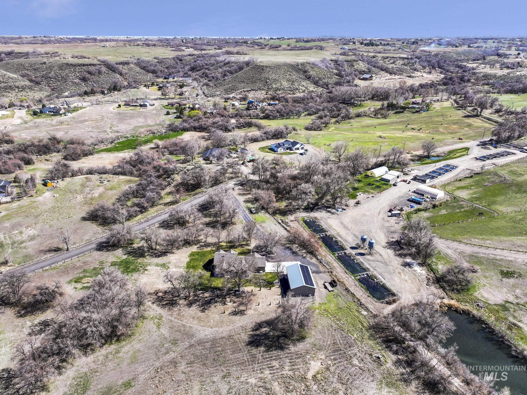 4485 Silver creek Rd, Buhl, Idaho 83316, 3 Bedrooms, 2 Bathrooms, Residential For Sale, Price $699,000,MLS 98983986