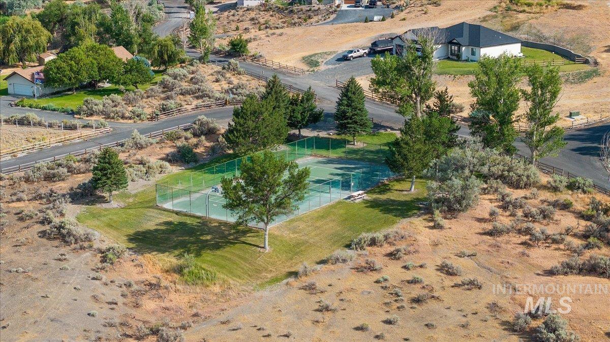 4485 Silver creek Rd, Buhl, Idaho 83316, 3 Bedrooms, 2 Bathrooms, Residential For Sale, Price $699,000, 98983986
