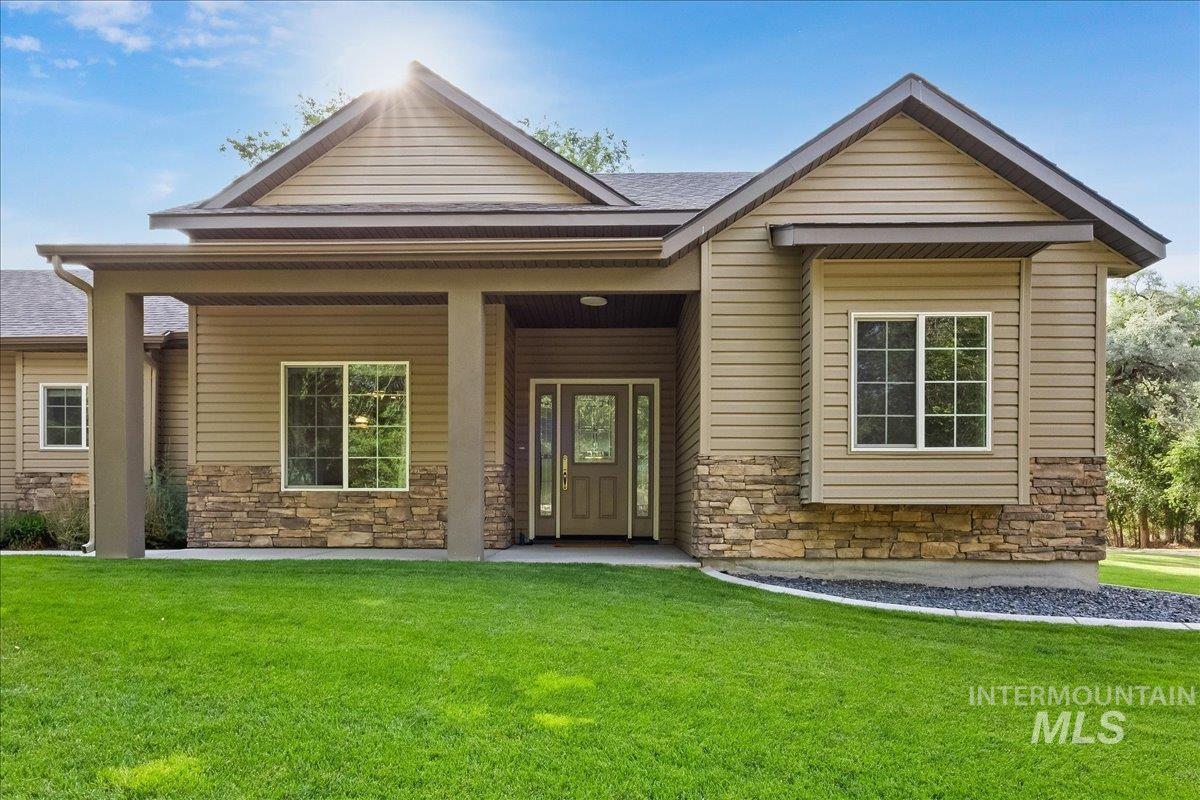 4485 Silver creek Rd, Buhl, Idaho 83316, 3 Bedrooms, 2 Bathrooms, Residential For Sale, Price $699,000, 98983986