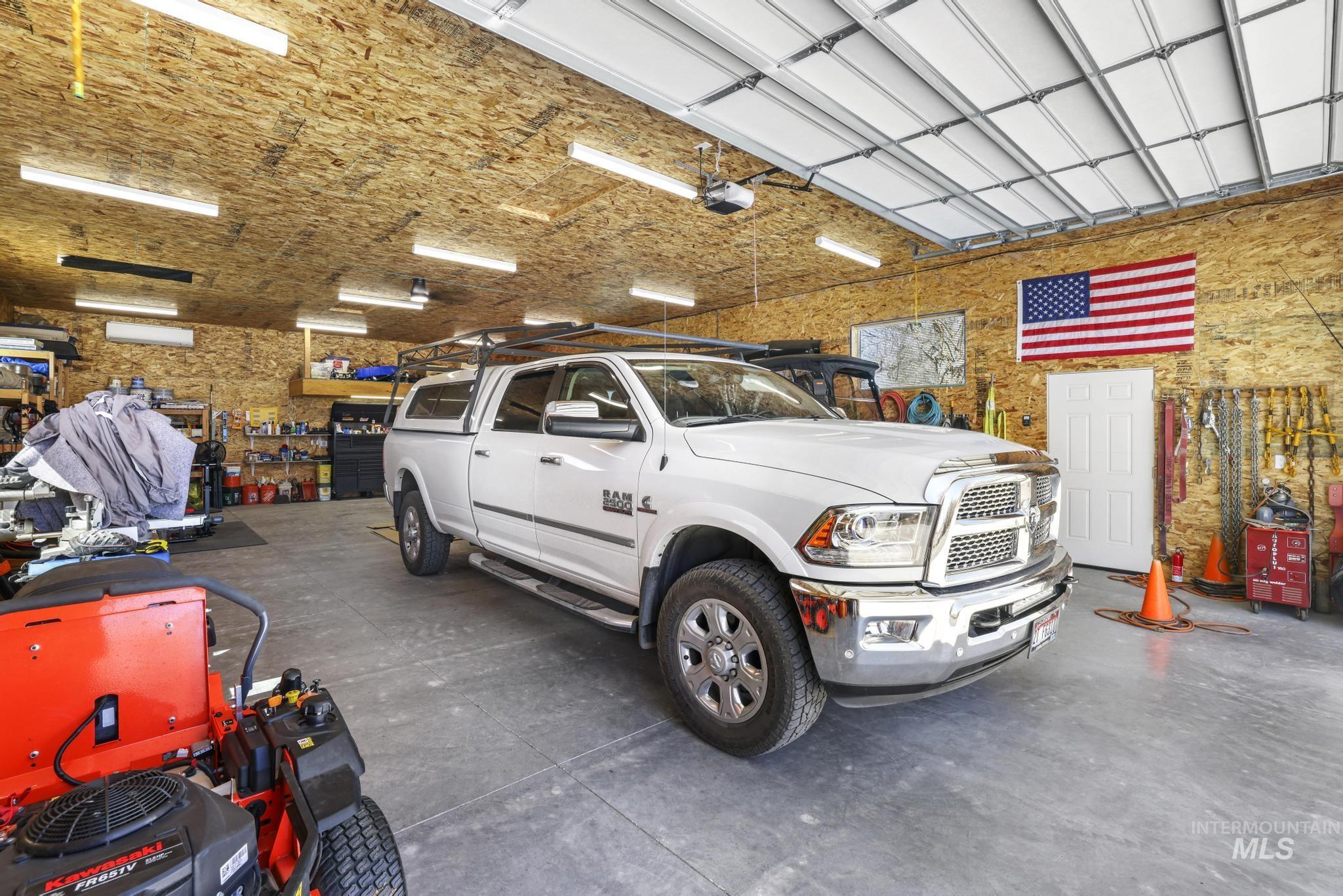 4485 Silver creek Rd, Buhl, Idaho 83316, 3 Bedrooms, 2 Bathrooms, Residential For Sale, Price $699,000,MLS 98983986