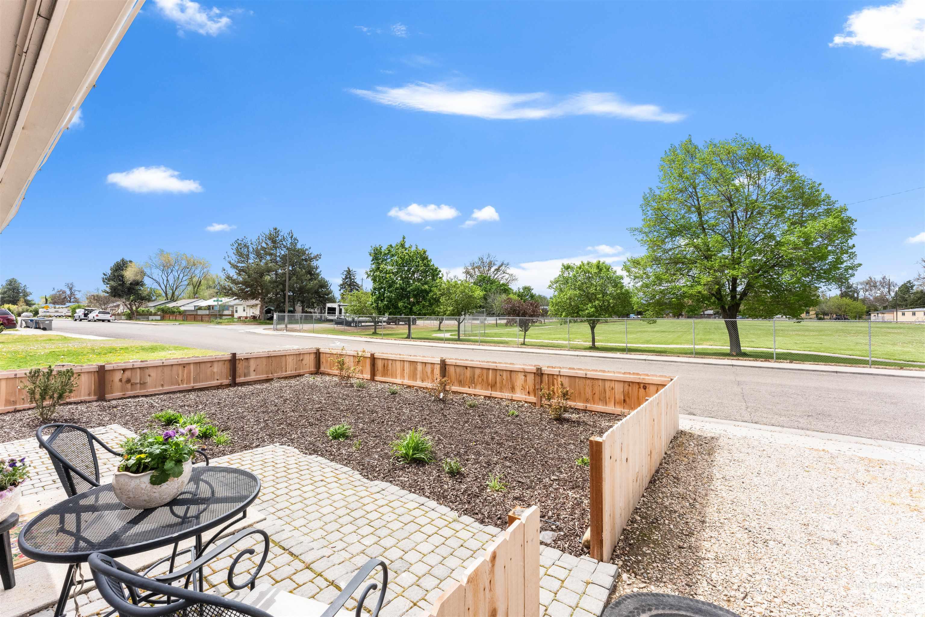 1936 S Leadville, Boise, Idaho 83706, 3 Bedrooms, 2 Bathrooms, Residential For Sale, Price $479,999, 98983988
