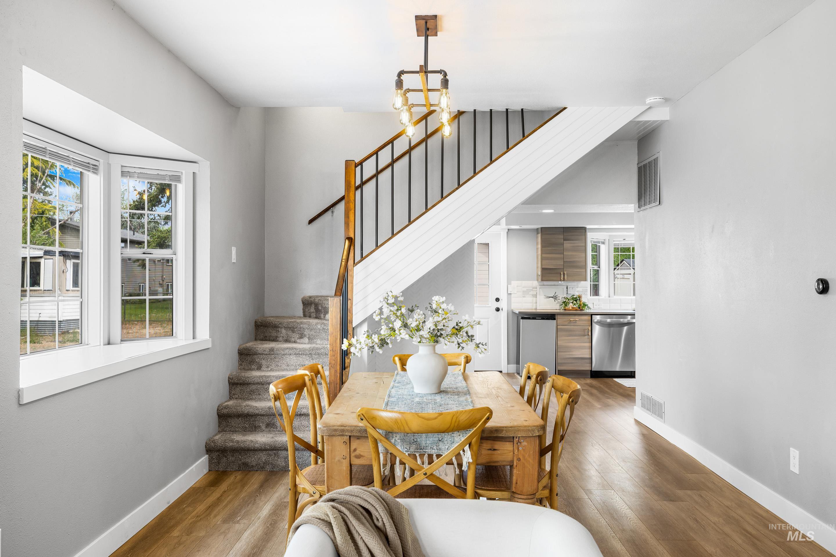 1936 S Leadville, Boise, Idaho 83706, 3 Bedrooms, 2 Bathrooms, Residential For Sale, Price $479,999, 98983988