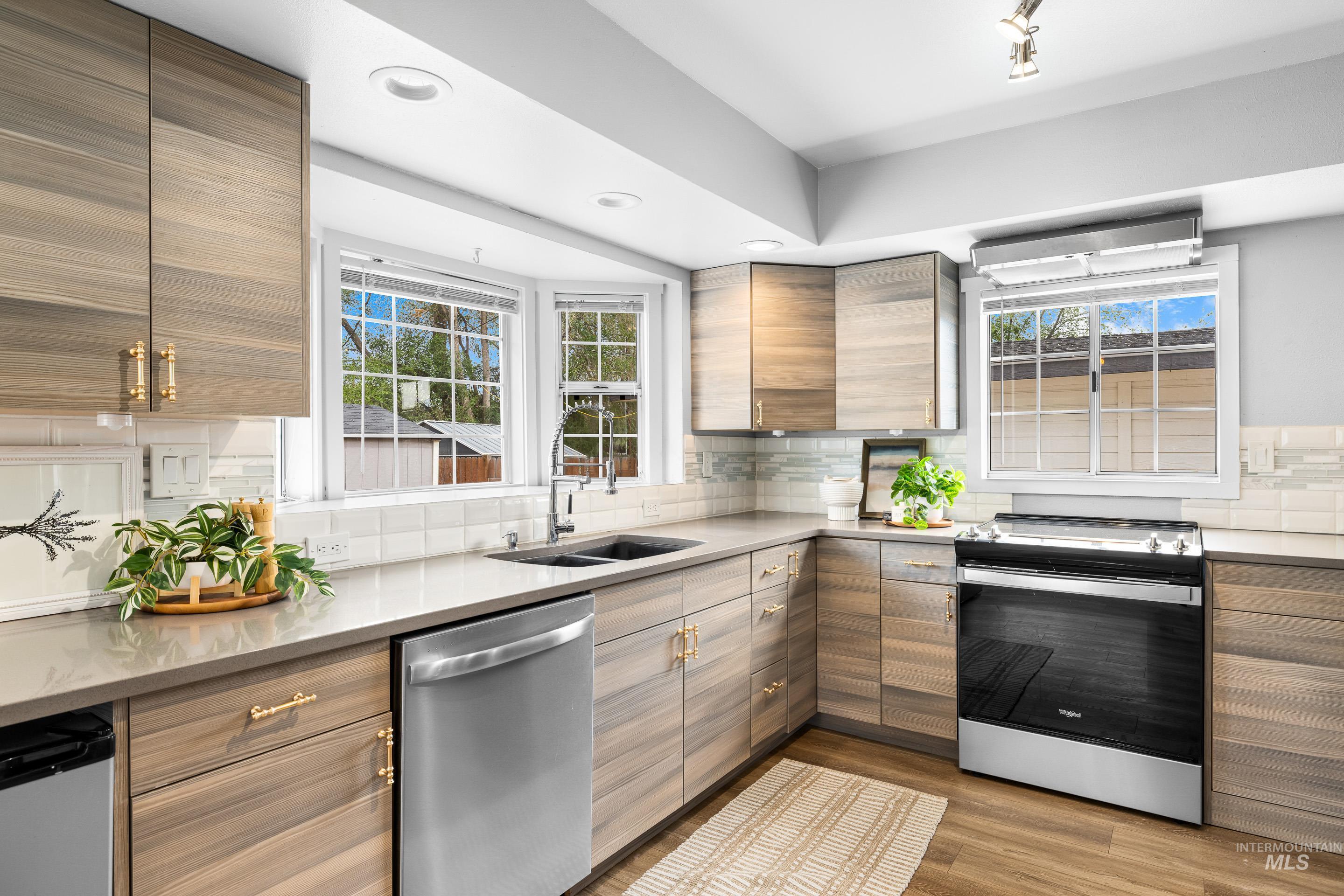 1936 S Leadville, Boise, Idaho 83706, 3 Bedrooms, 2 Bathrooms, Residential For Sale, Price $479,999, 98983988